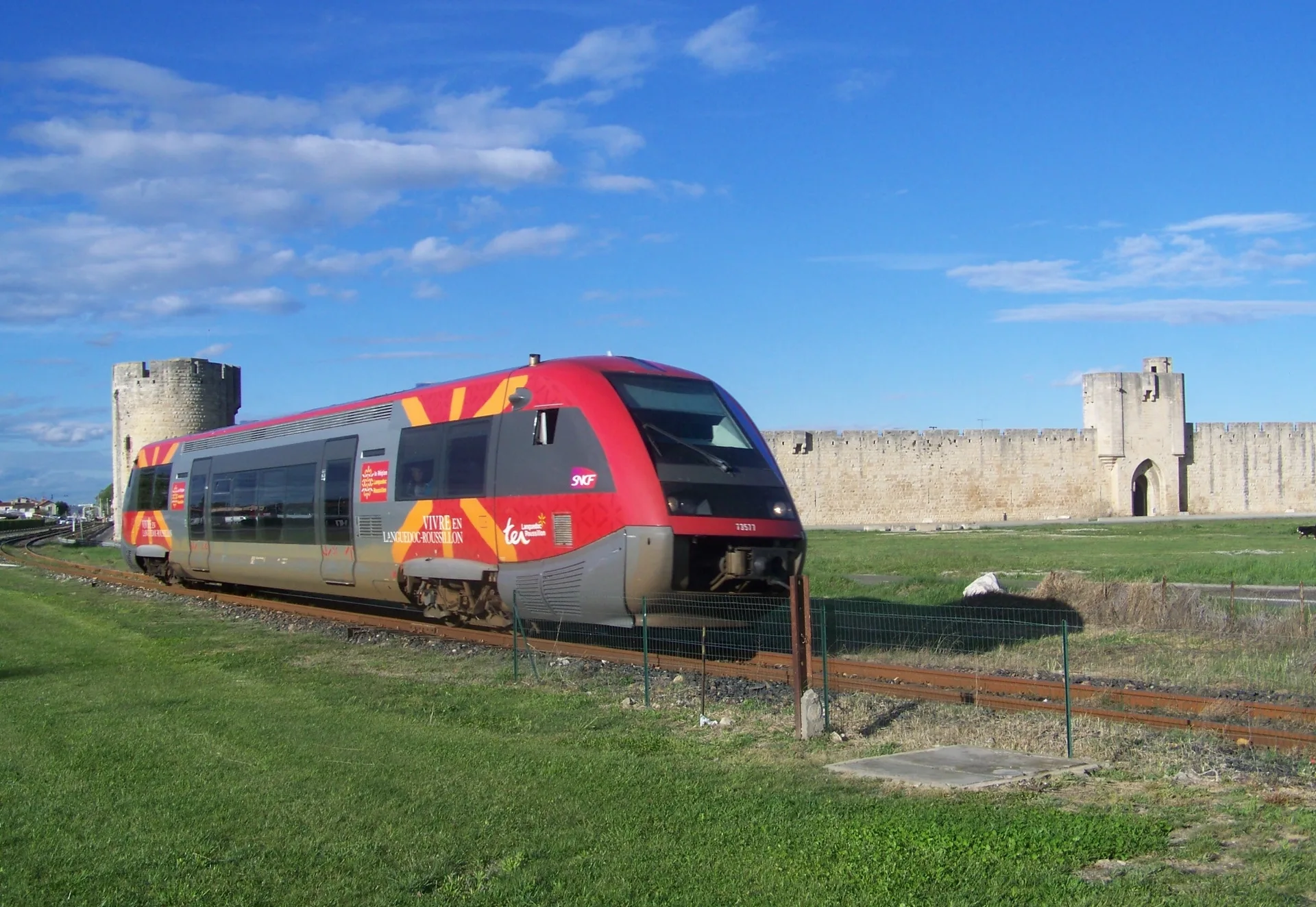 Aigues Mortes à Aigues-Mortes — À 1,8 km du lac