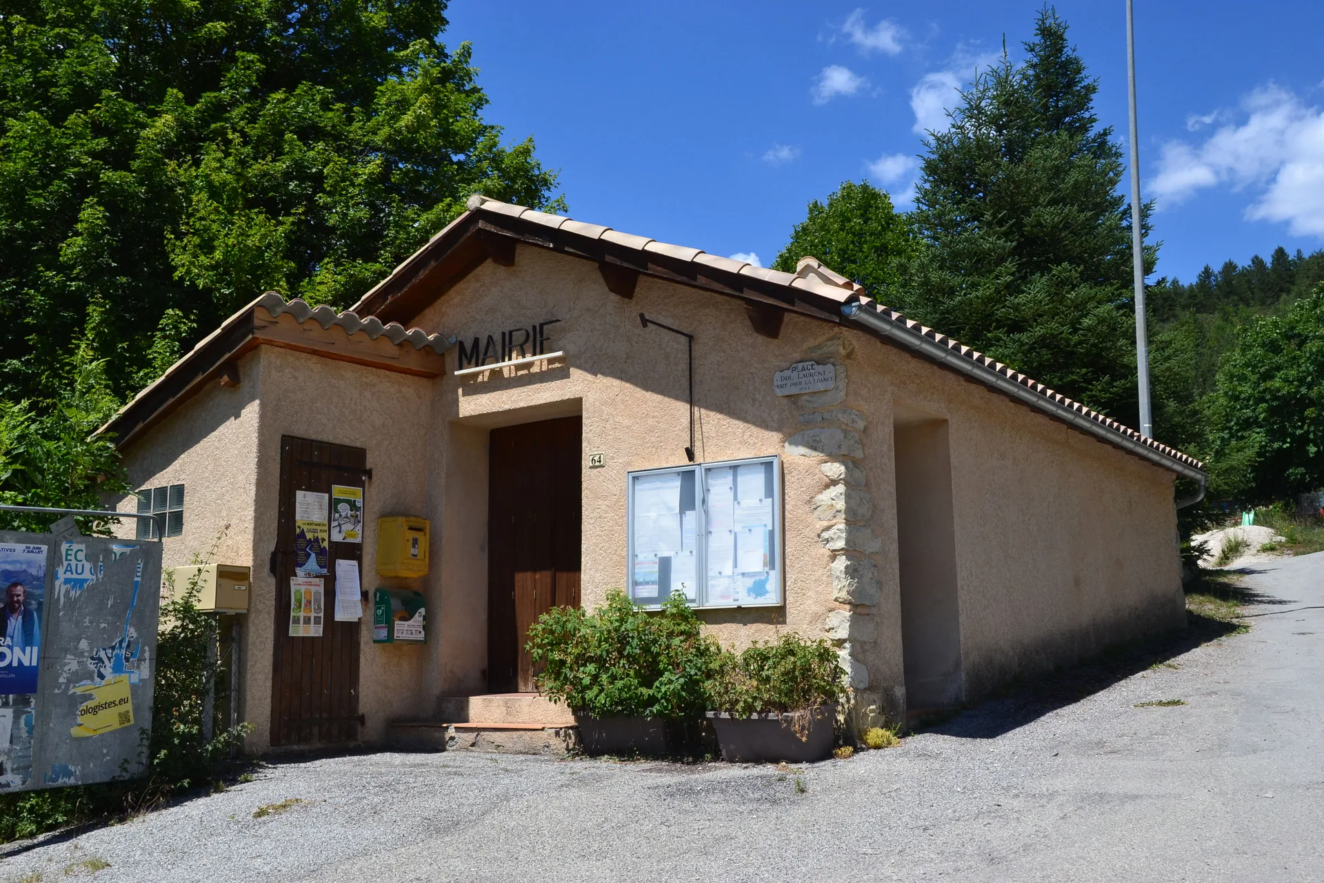 Baie du Tournon à Saint-Julien-du-Verdon — À 3,7 km du lac