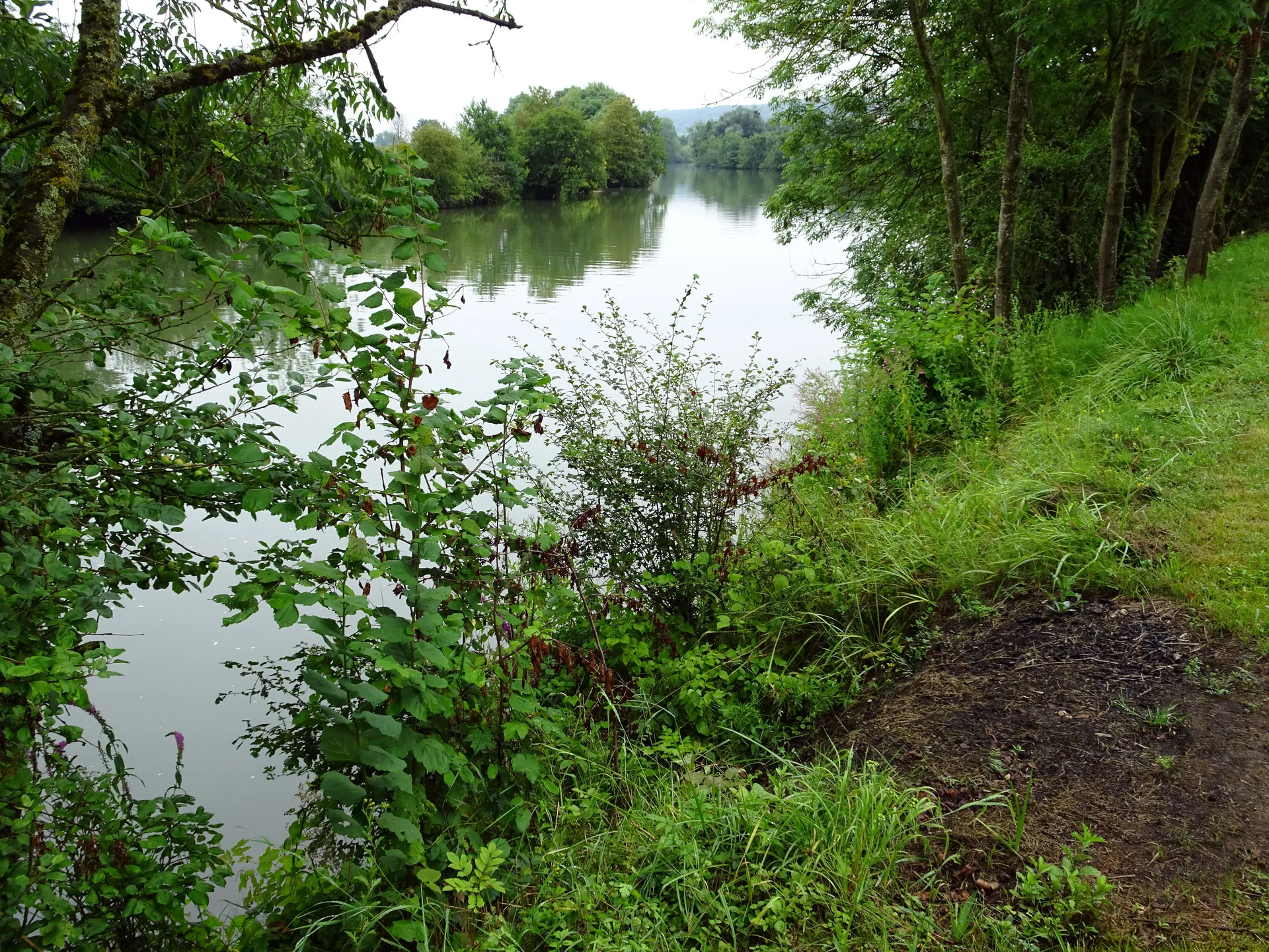 Ballastiere de Plain Perche à Les Ayvelles — À 2,0 km du lac