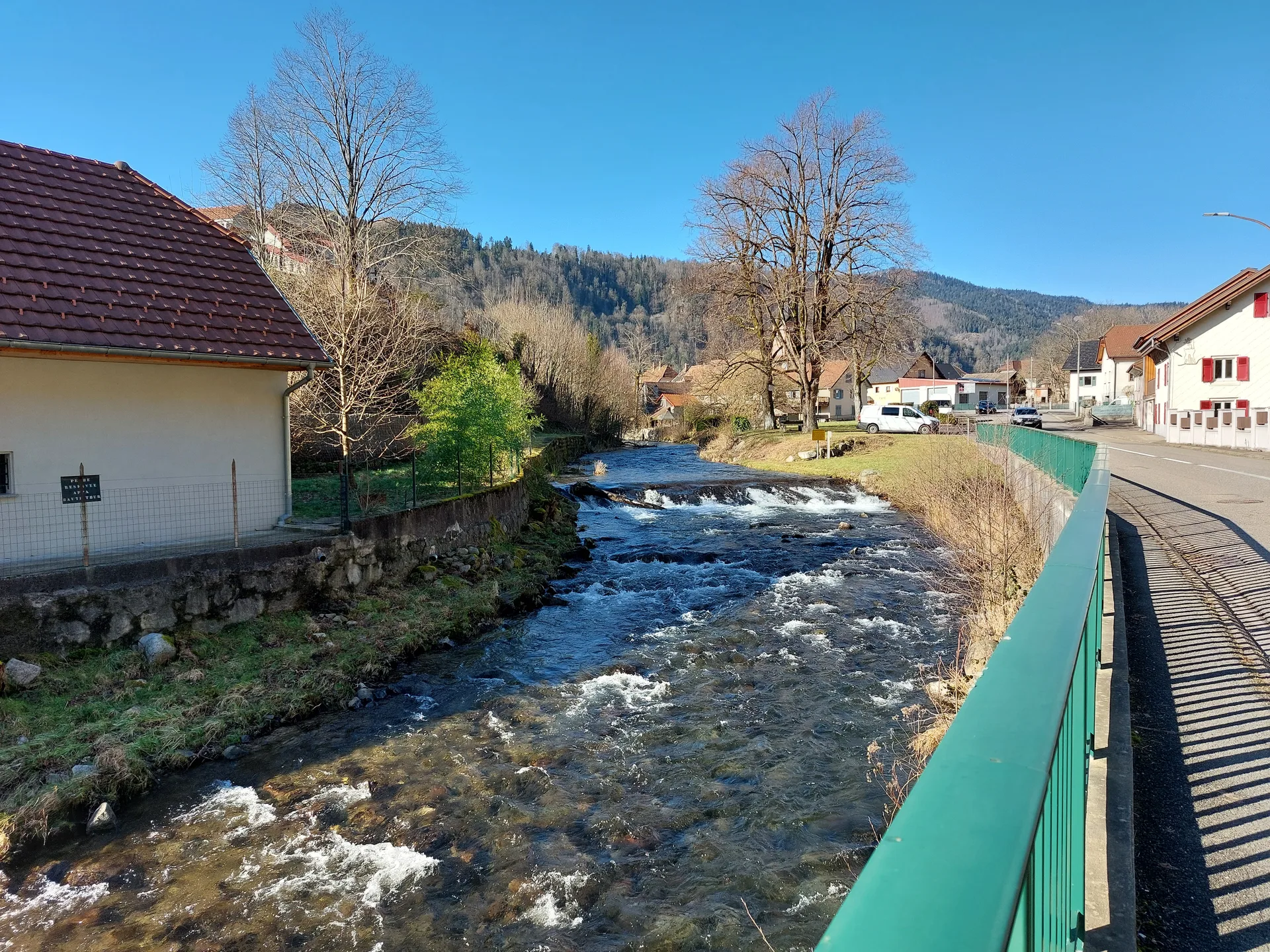 Barrage de Kruth Wildenstein à Kruth — À 2,3 km du lac