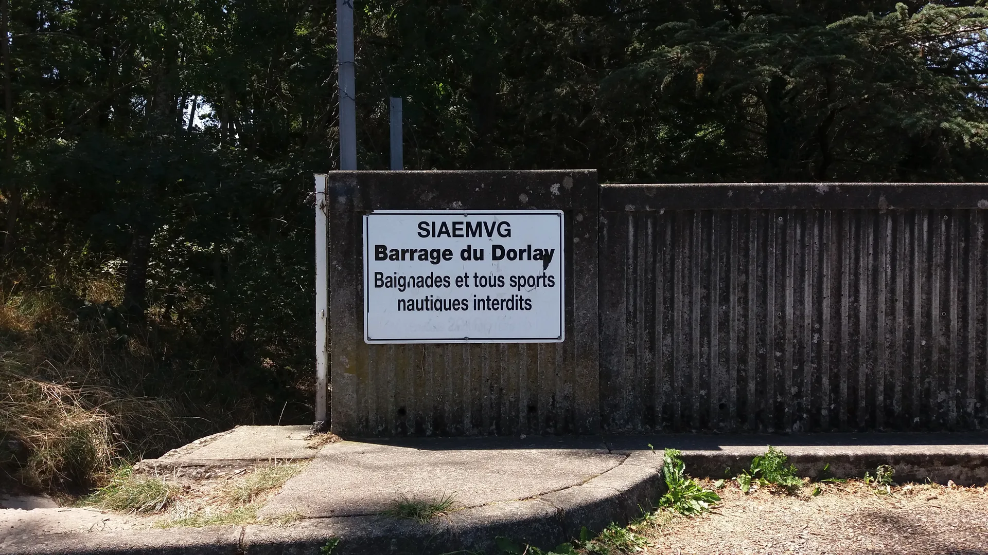 Barrage du Dorlay à Doizieux — Sur le lac