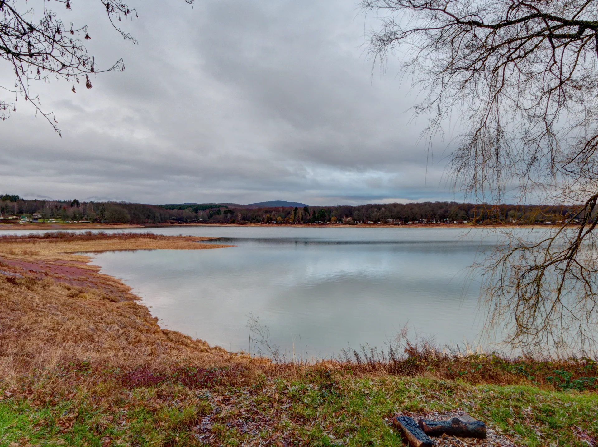 Bassin de Champagney à Champagney — Sur le lac