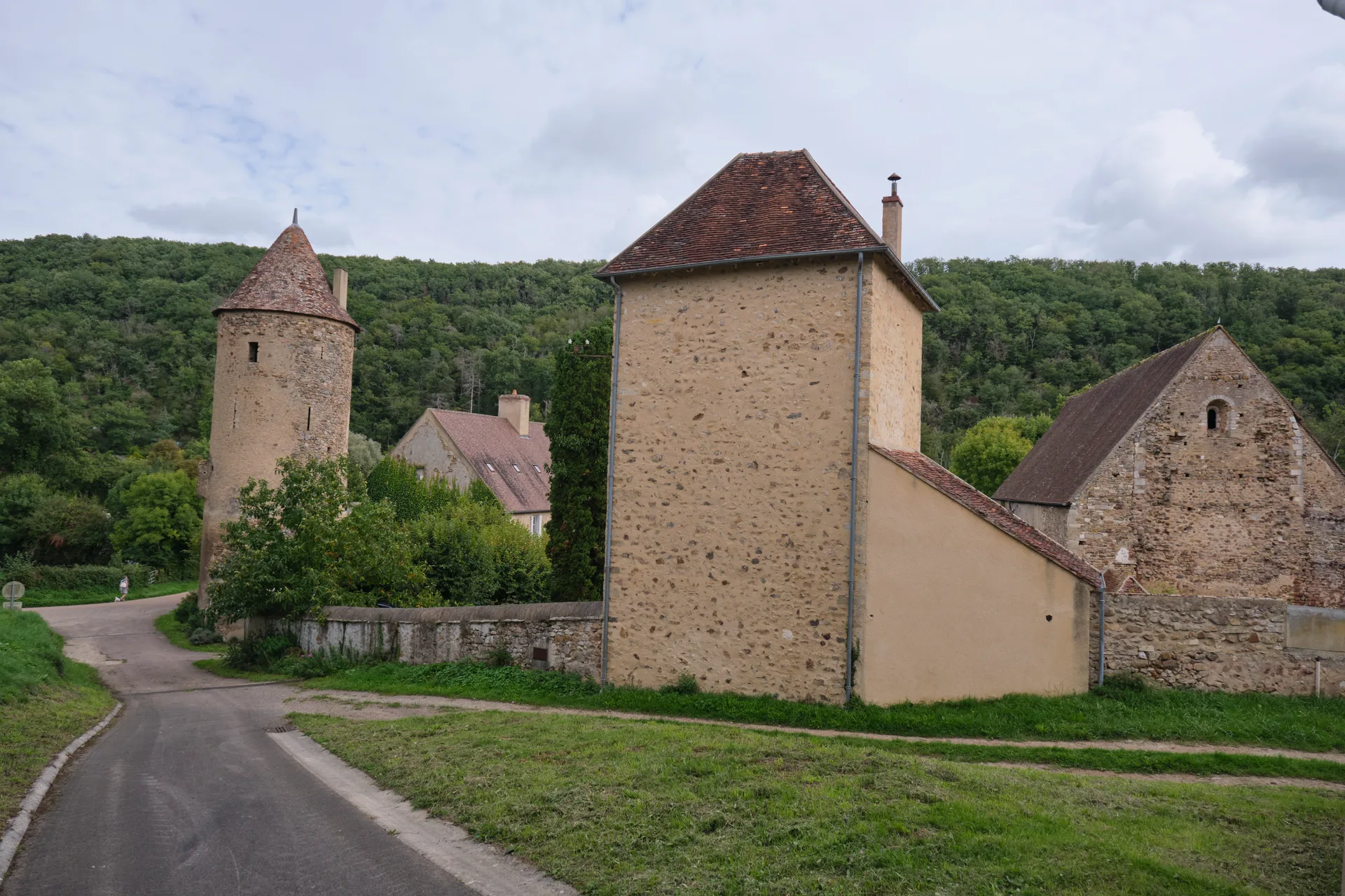 Bassin de Malassis à Domecy-sur-Cure — À 1,1 km du lac
