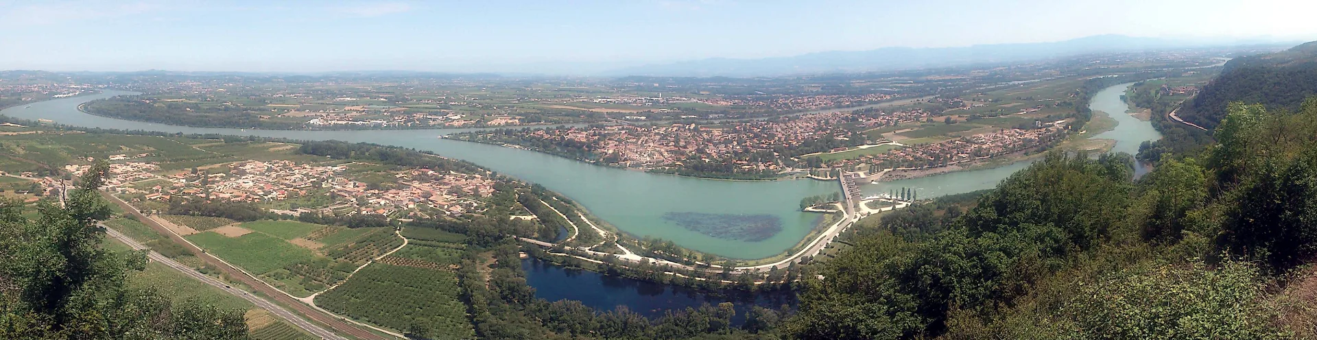 Bassin des Pierelles à Mauves — À 2,4 km du lac