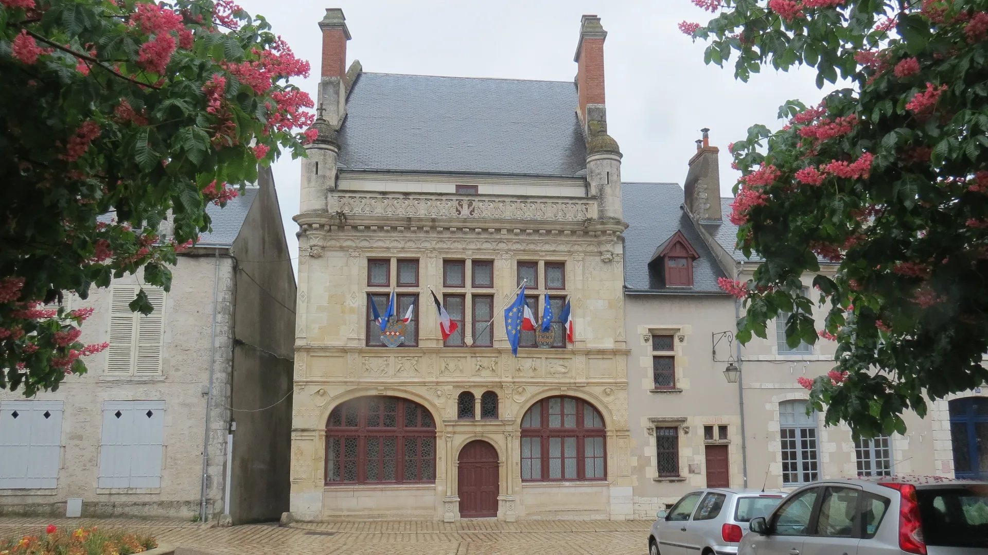 Bord de Loire Beaugency à Beaugency — À 420 m du lac