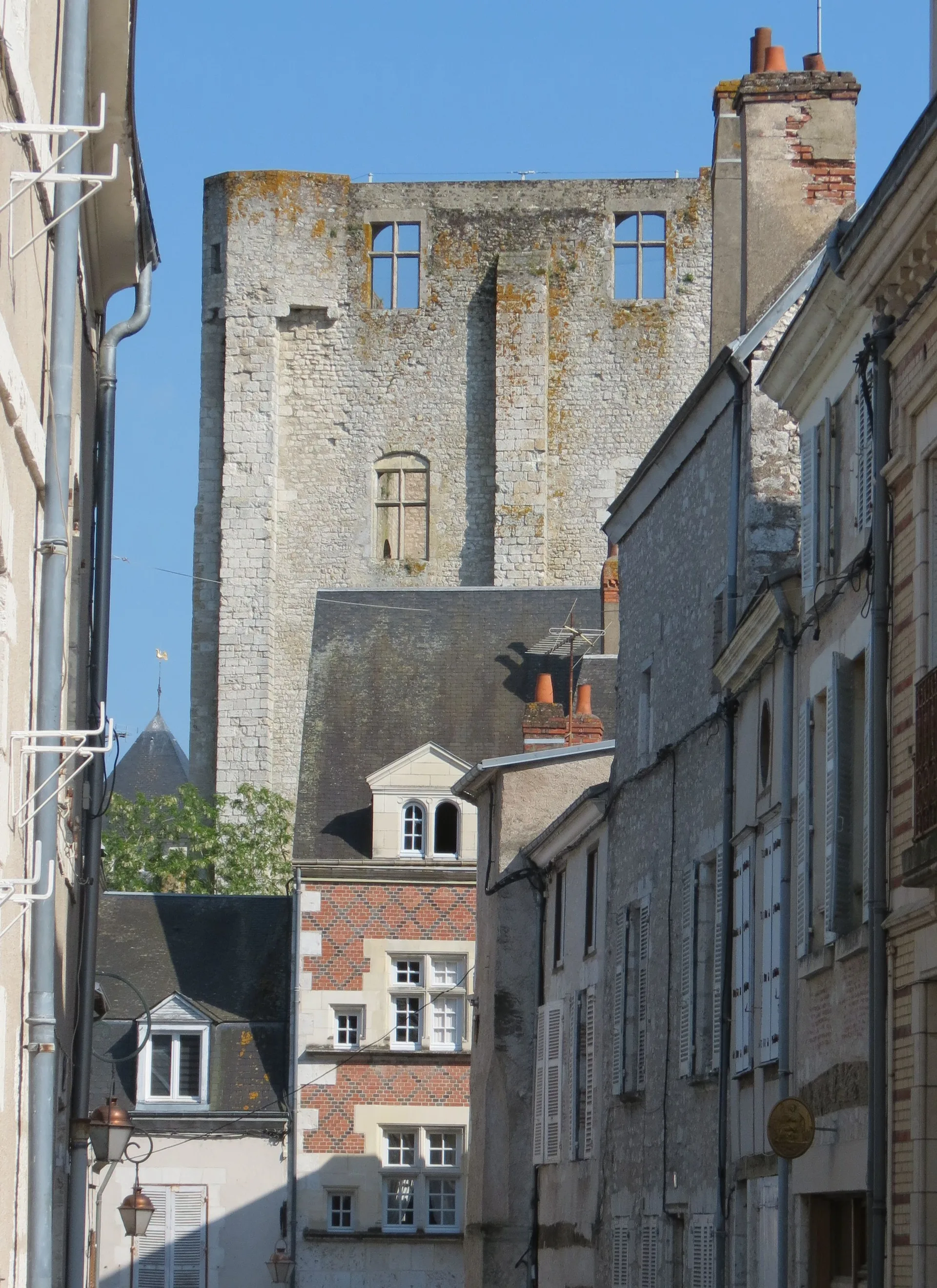 Bord de Loire Beaugency à Beaugency — À 347 m du lac