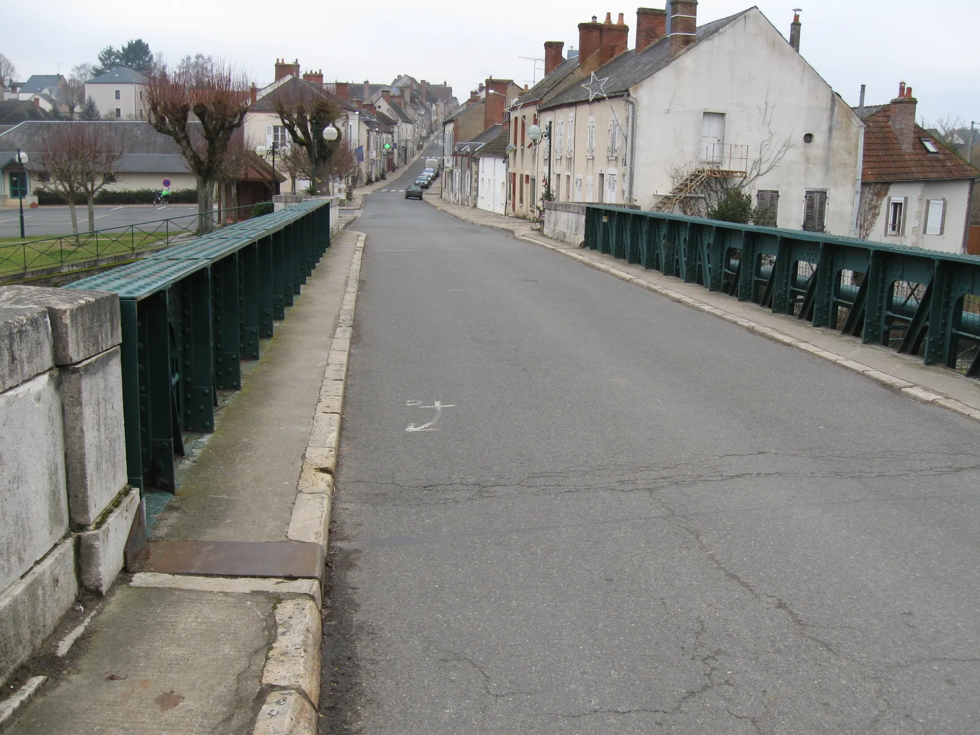 Canal de Briare à Ouzouer-sur-Trézée — Sur le lac