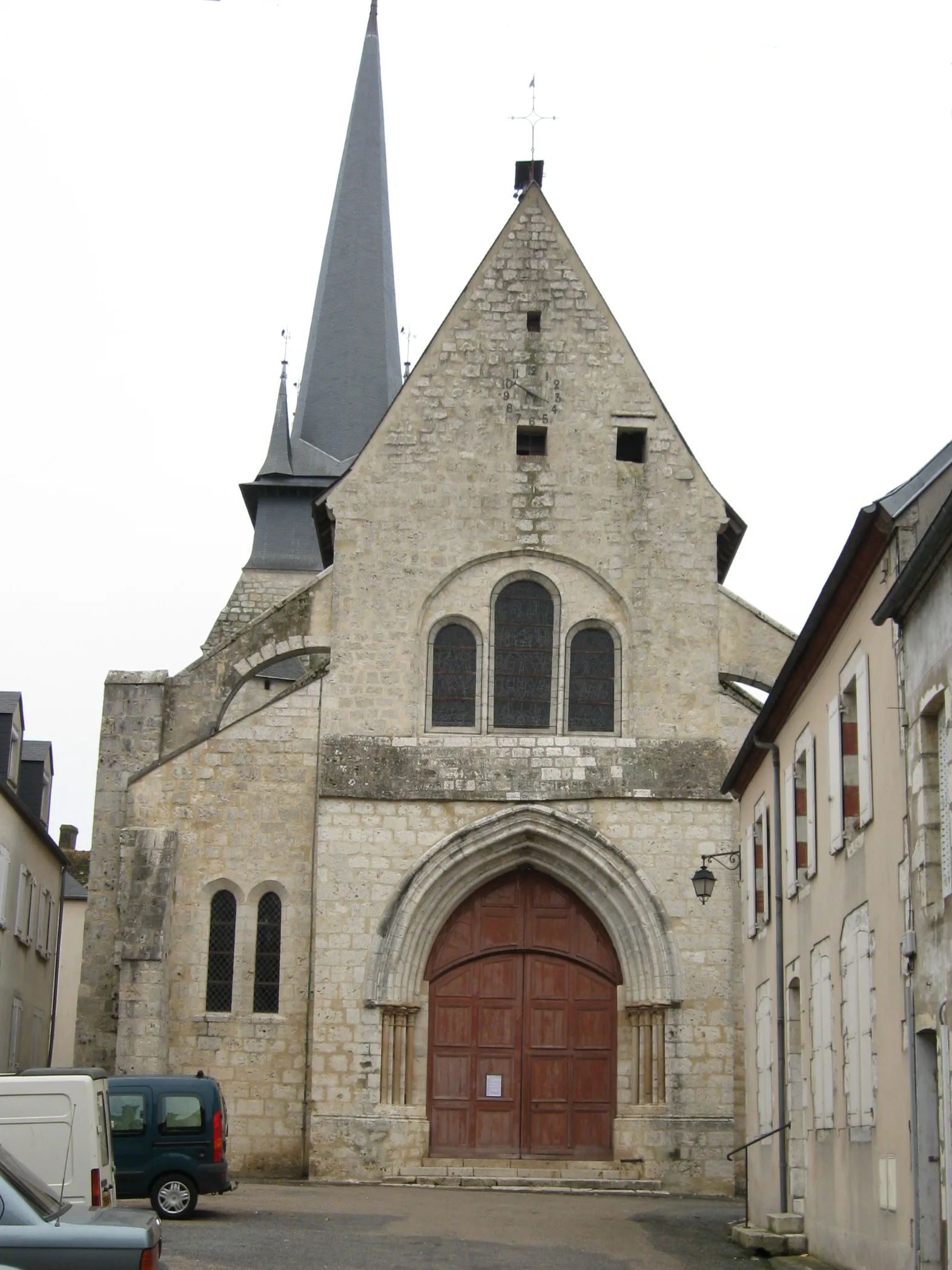 Canal de Briare à Ouzouer-sur-Trézée — À 310 m du lac