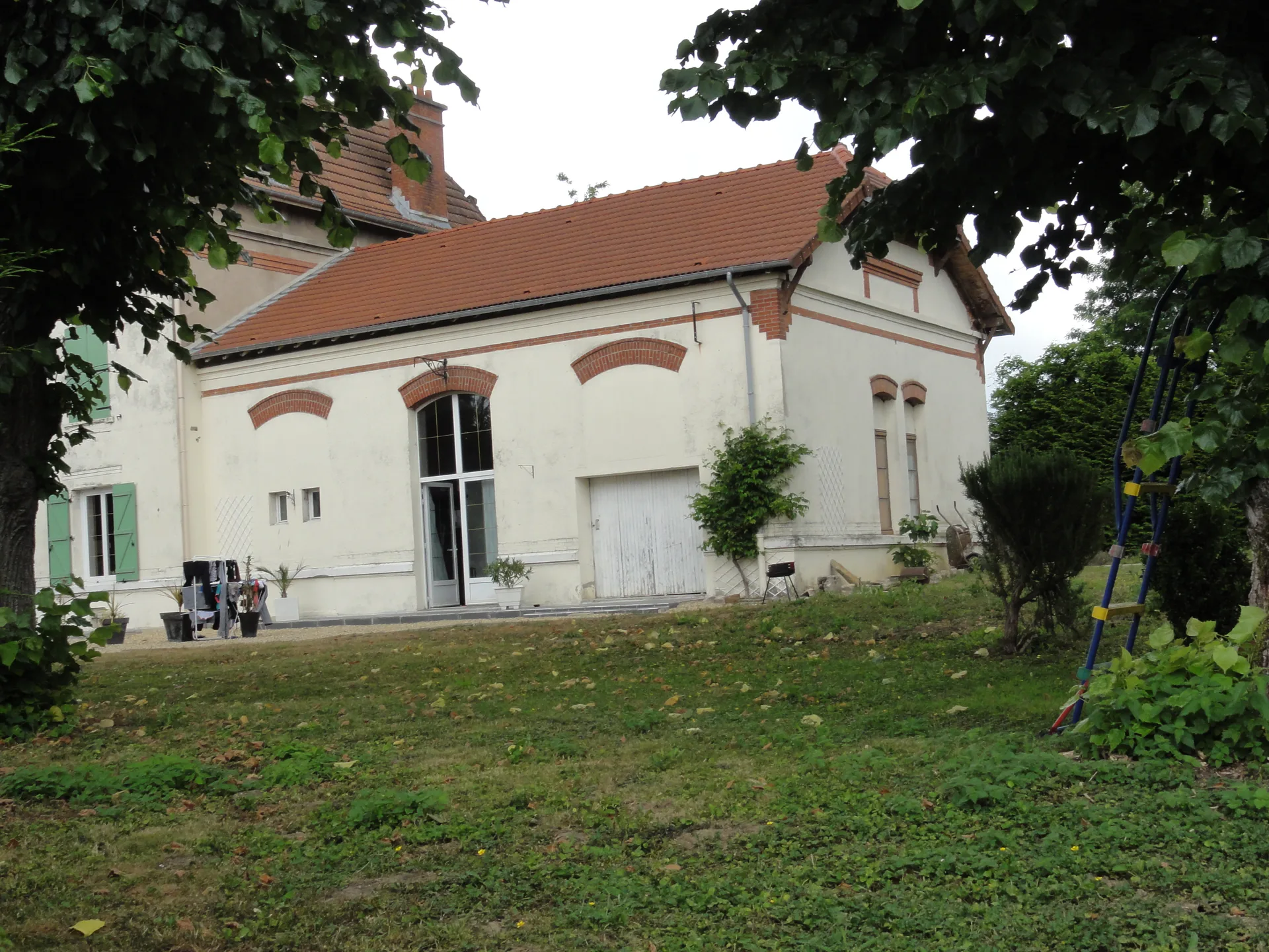 Domaine des Etangs à Ciry-Salsogne — À 1,5 km du lac
