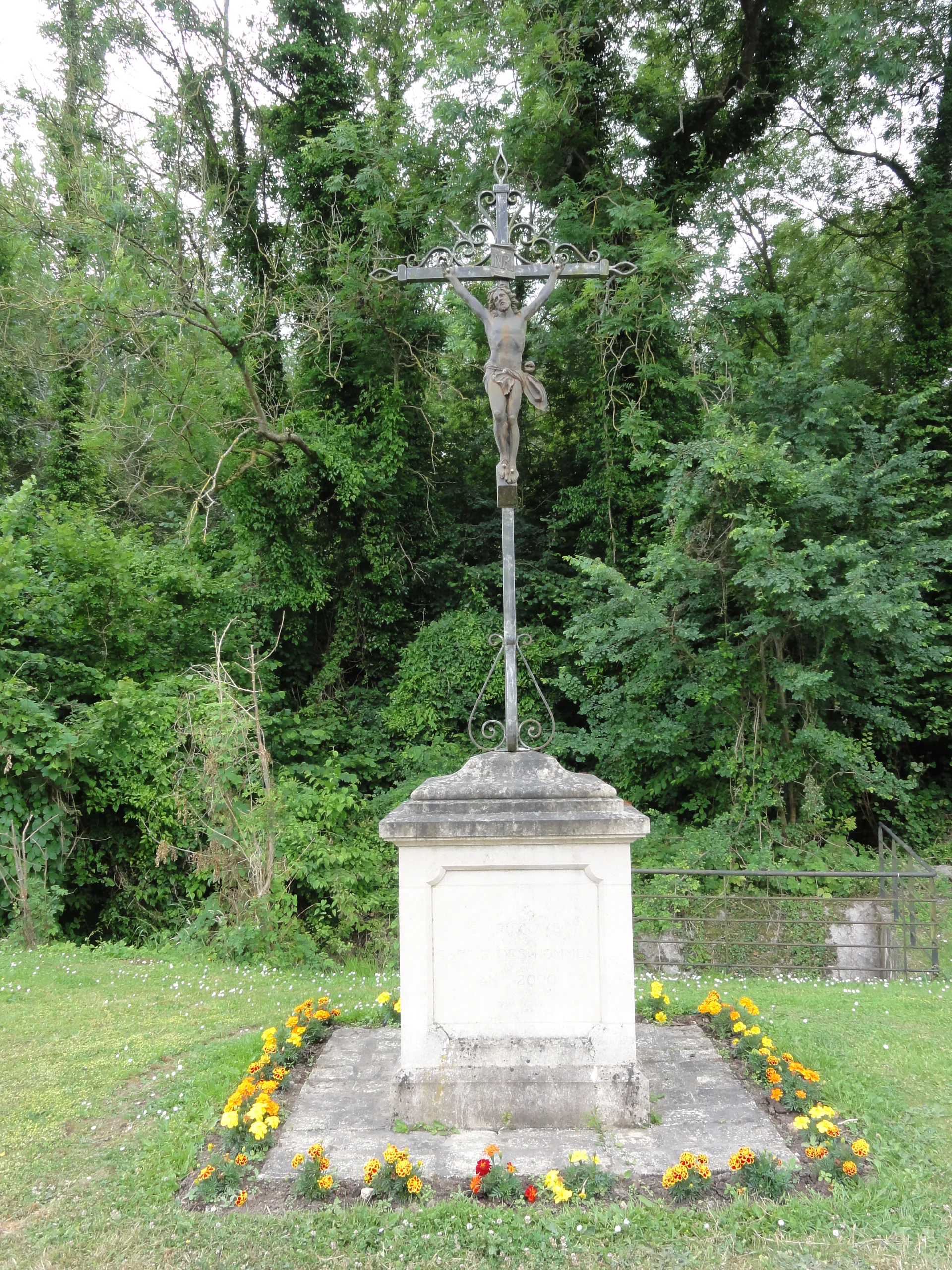Domaine des Etangs à Ciry-Salsogne — À 1,6 km du lac