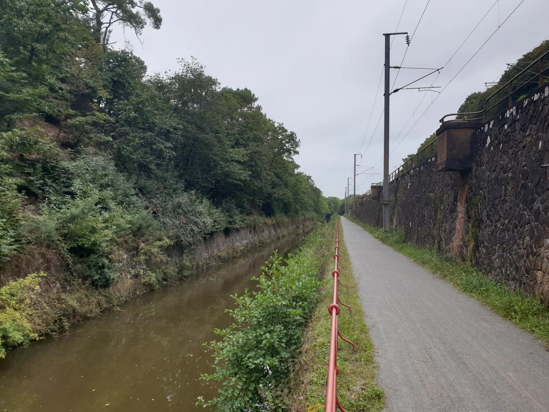 Etang au Mee à Saint-Nicolas-de-Redon — À 1,5 km du lac