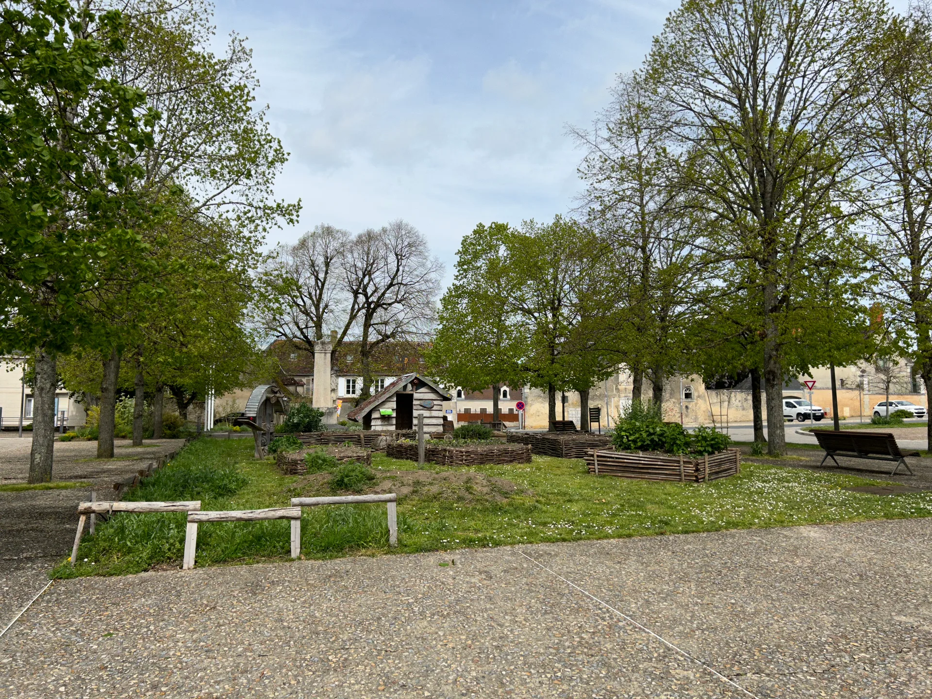 Etang Baron Communal à Saint-Genou — À 3,4 km du lac