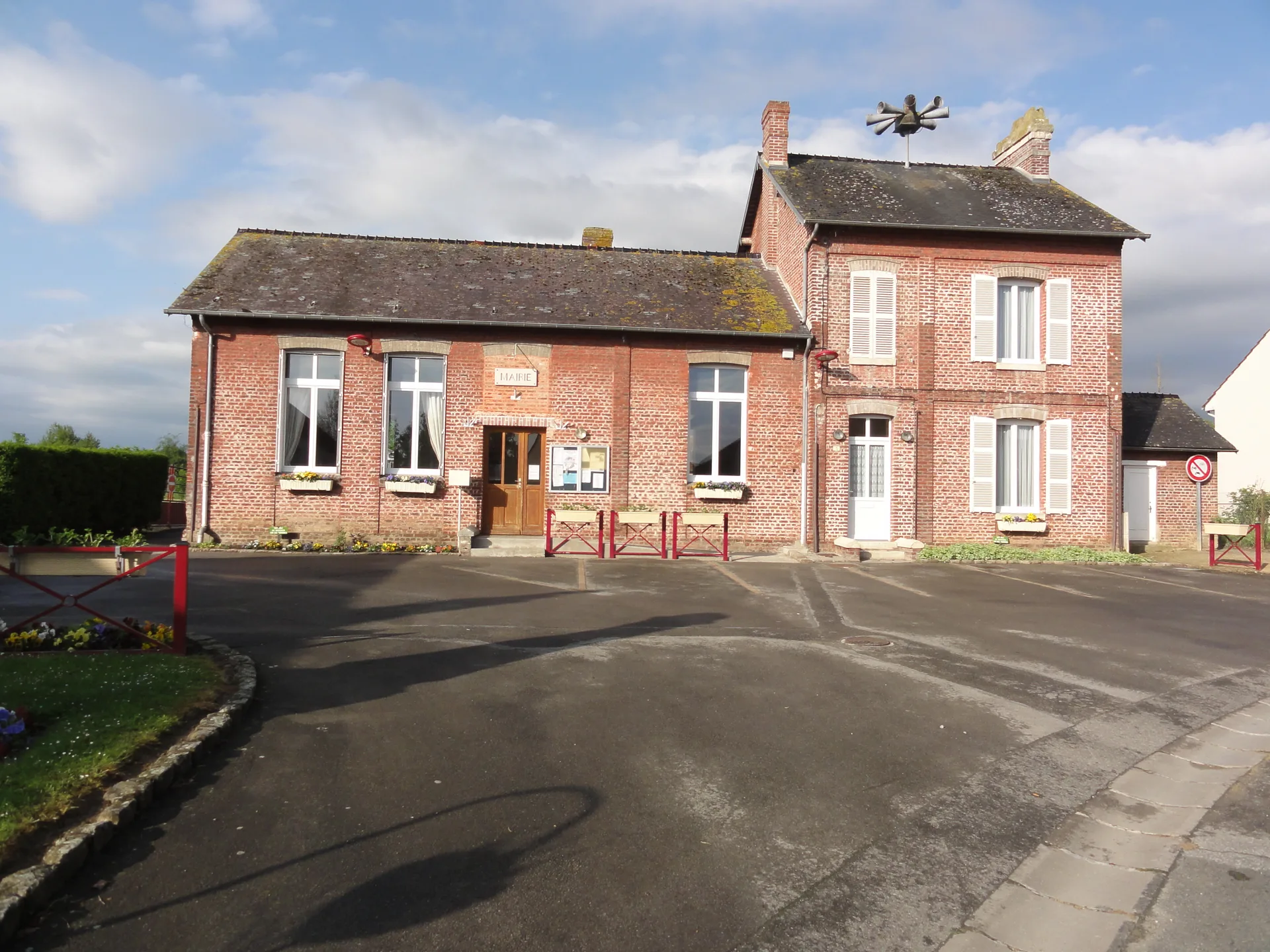 Etang communal d'Aulnois à Aulnois-sous-Laon — À 2,0 km du lac