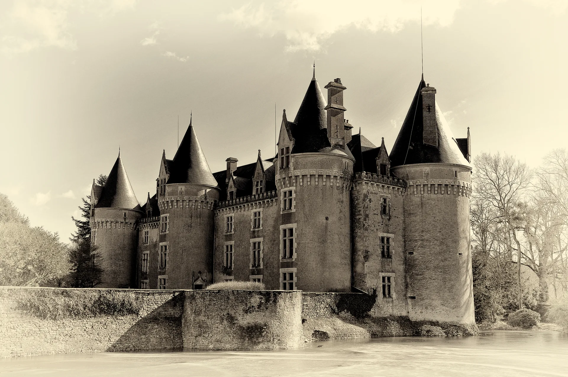 Etang communal de Bourg Archambault à Bourg-Archambault — À 1,1 km du lac