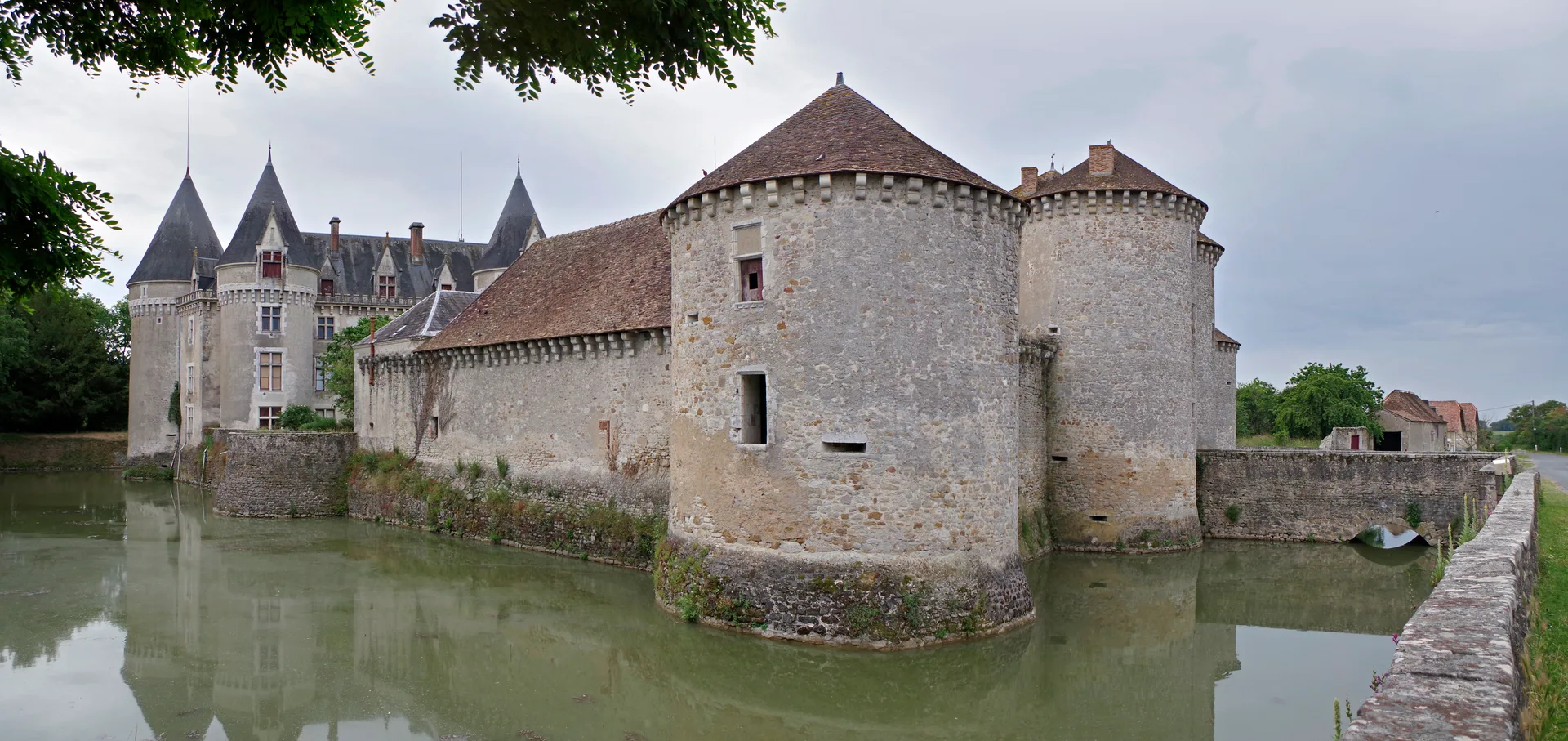 Etang communal de Bourg Archambault à Bourg-Archambault — À 1,2 km du lac