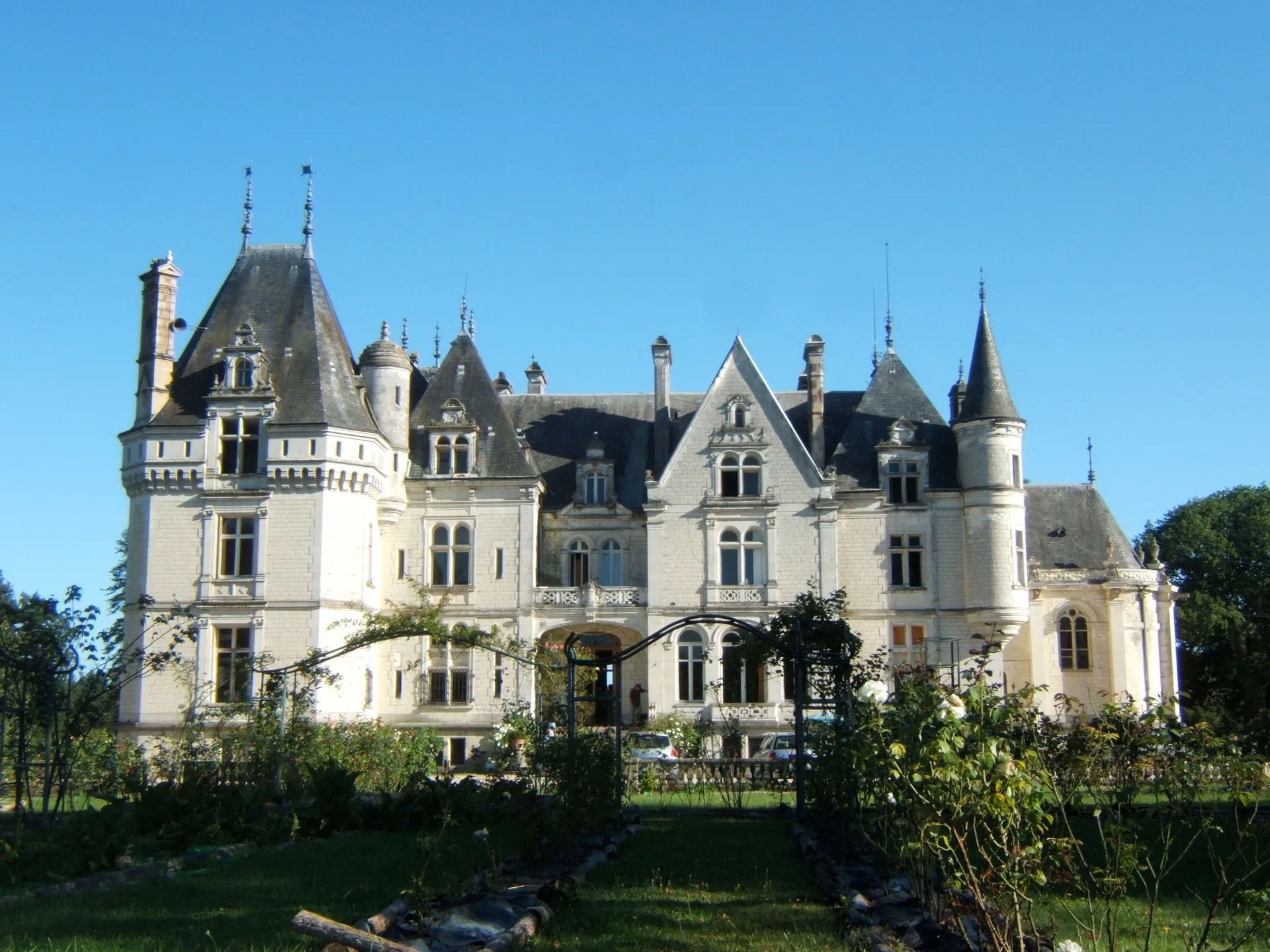 Etang Communal de la Foulquetiere à Luçay-le-Mâle — À 3,3 km du lac