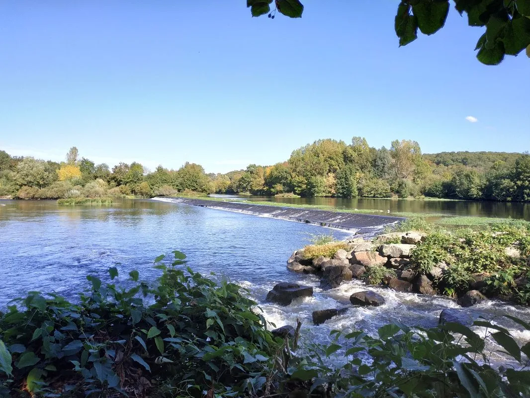 Etang communal de Persac à Persac — À 1,9 km du lac