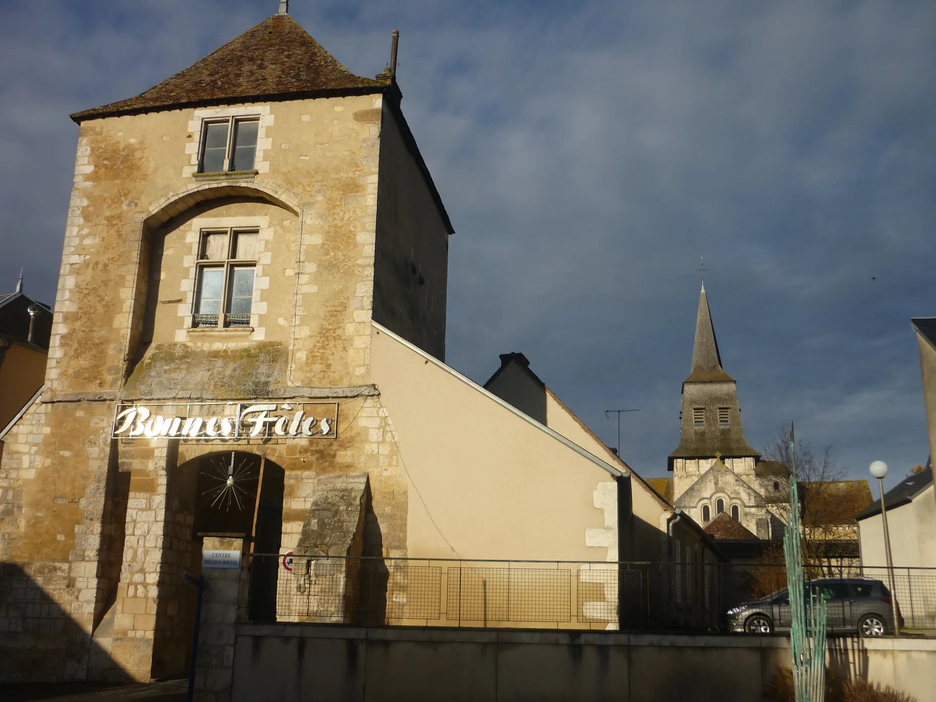 Etang communal de Poiret à Rians — À 2,4 km du lac