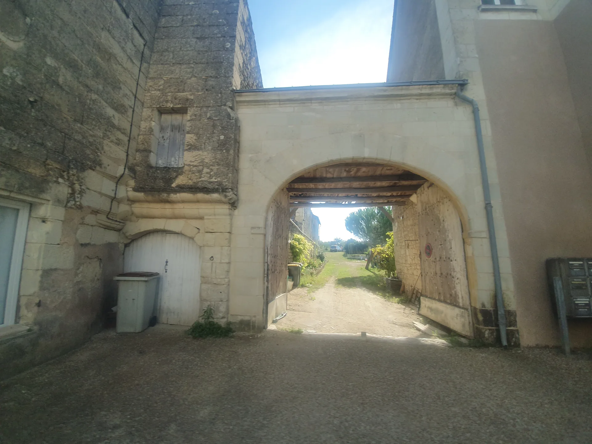 Etang communal de Saint Martin de Sanzay à Saint-Martin-de-Sanzay — À 4,2 km du lac