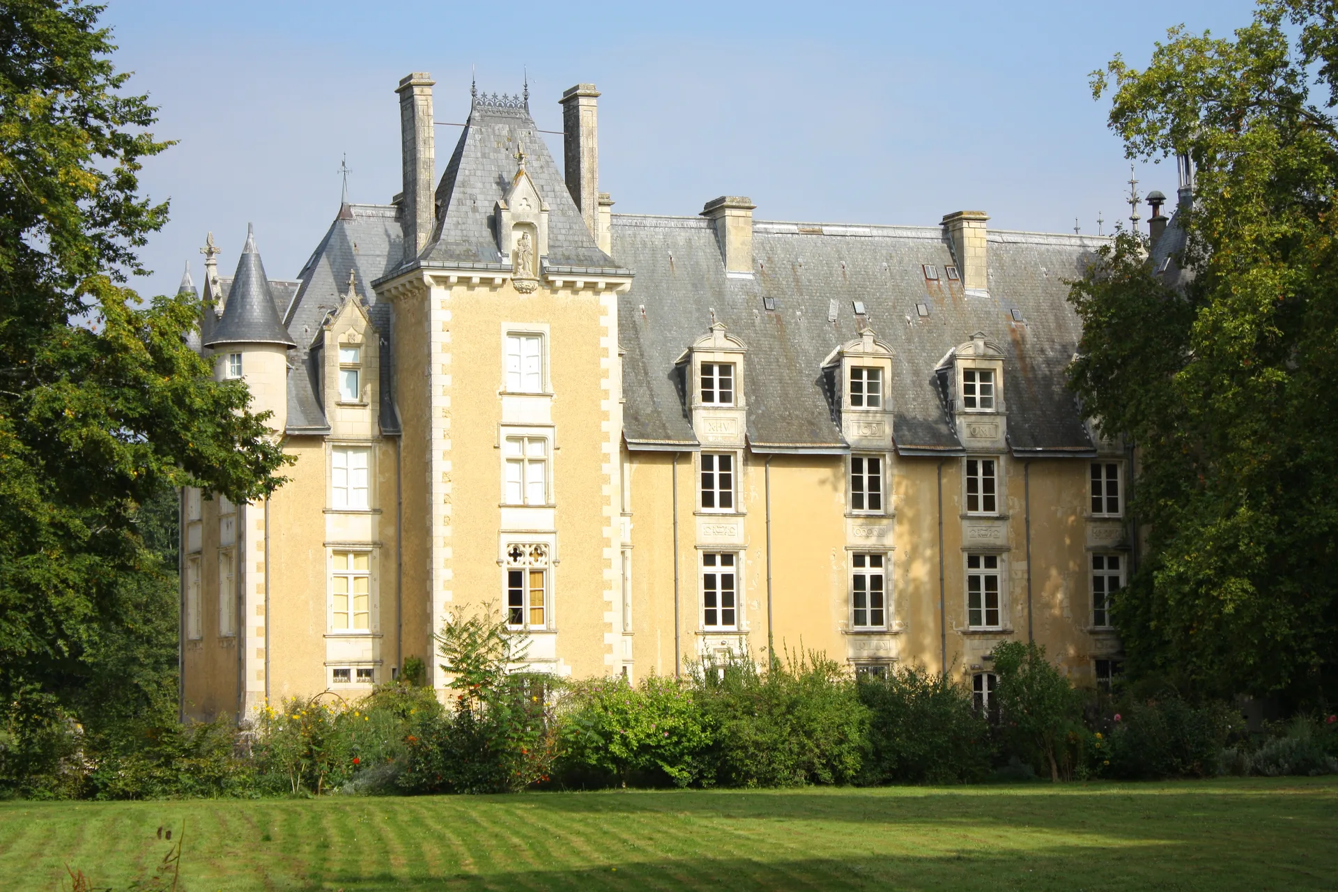 Etang communal de Savigny L Evescault à Savigny-Lévescault — À 3,1 km du lac