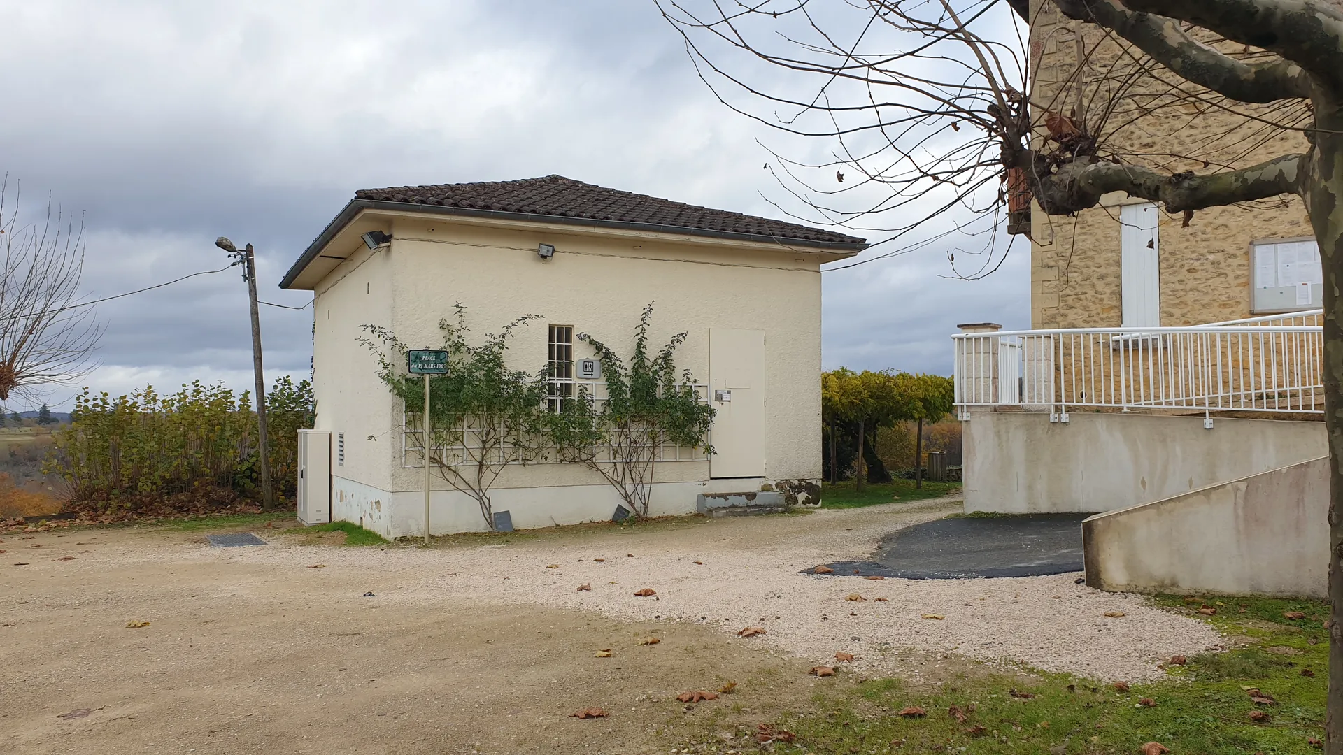 Etang communal de Tamnie à Tamniès — À 3,2 km du lac