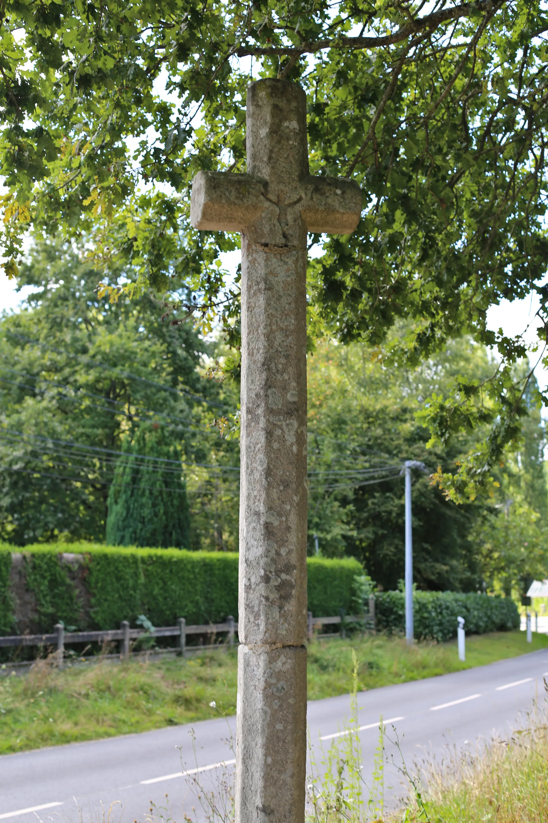 Etang communal. Gilles DE BEL AIR à Noyal-Châtillon-sur-Seiche — Sur le lac