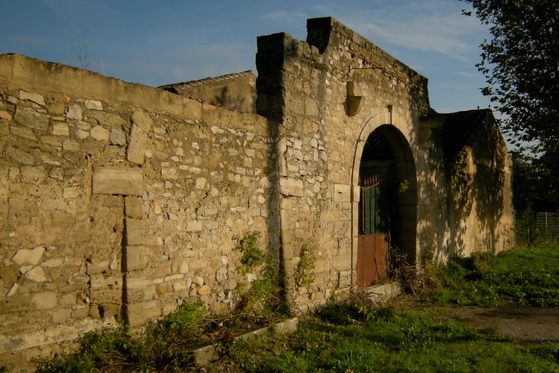 Etang d'Aimargues à Aigues-Vives — À 2,4 km du lac