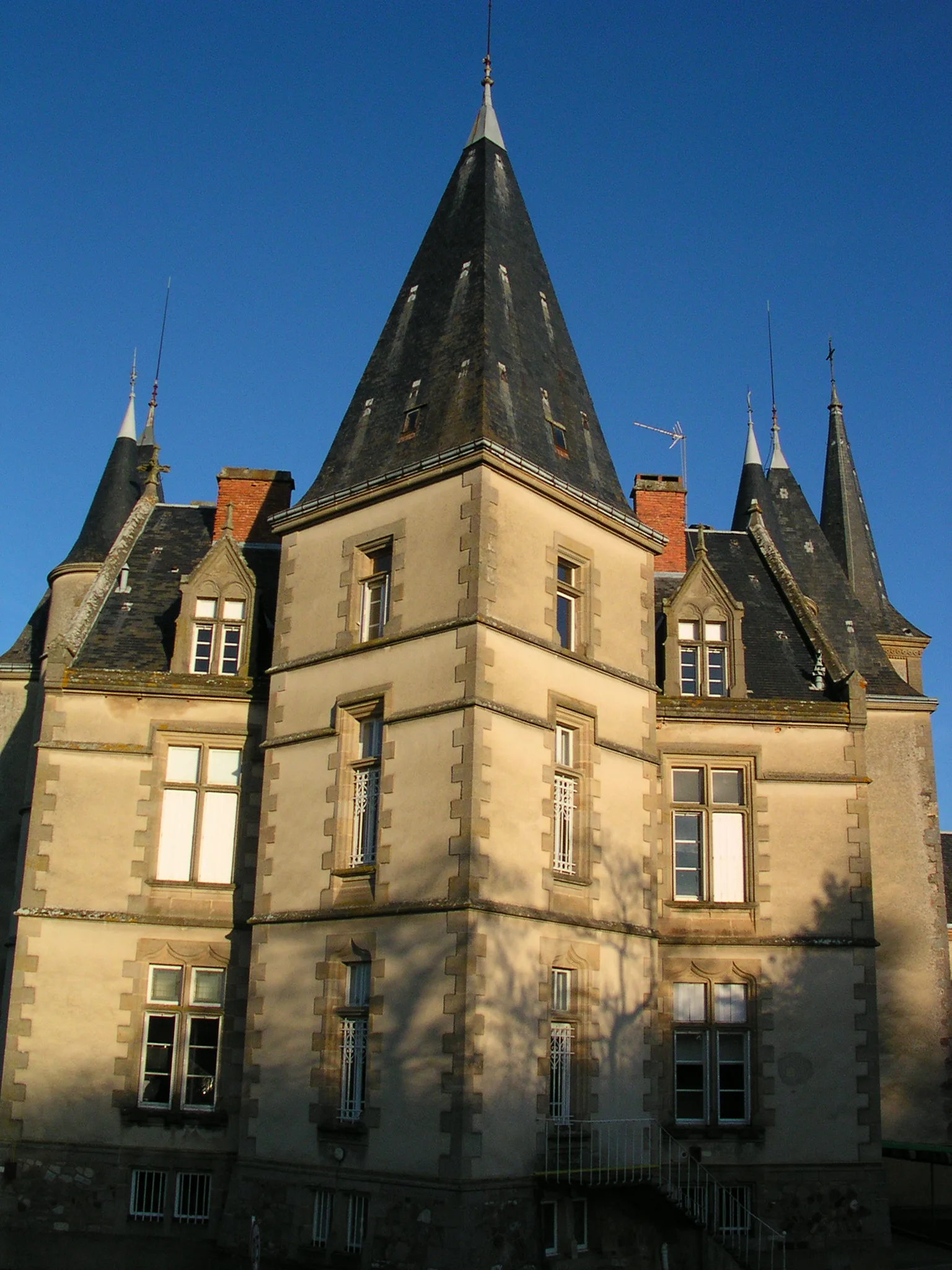 Etang d'Aubigny à Aubigny — À 728 m du lac