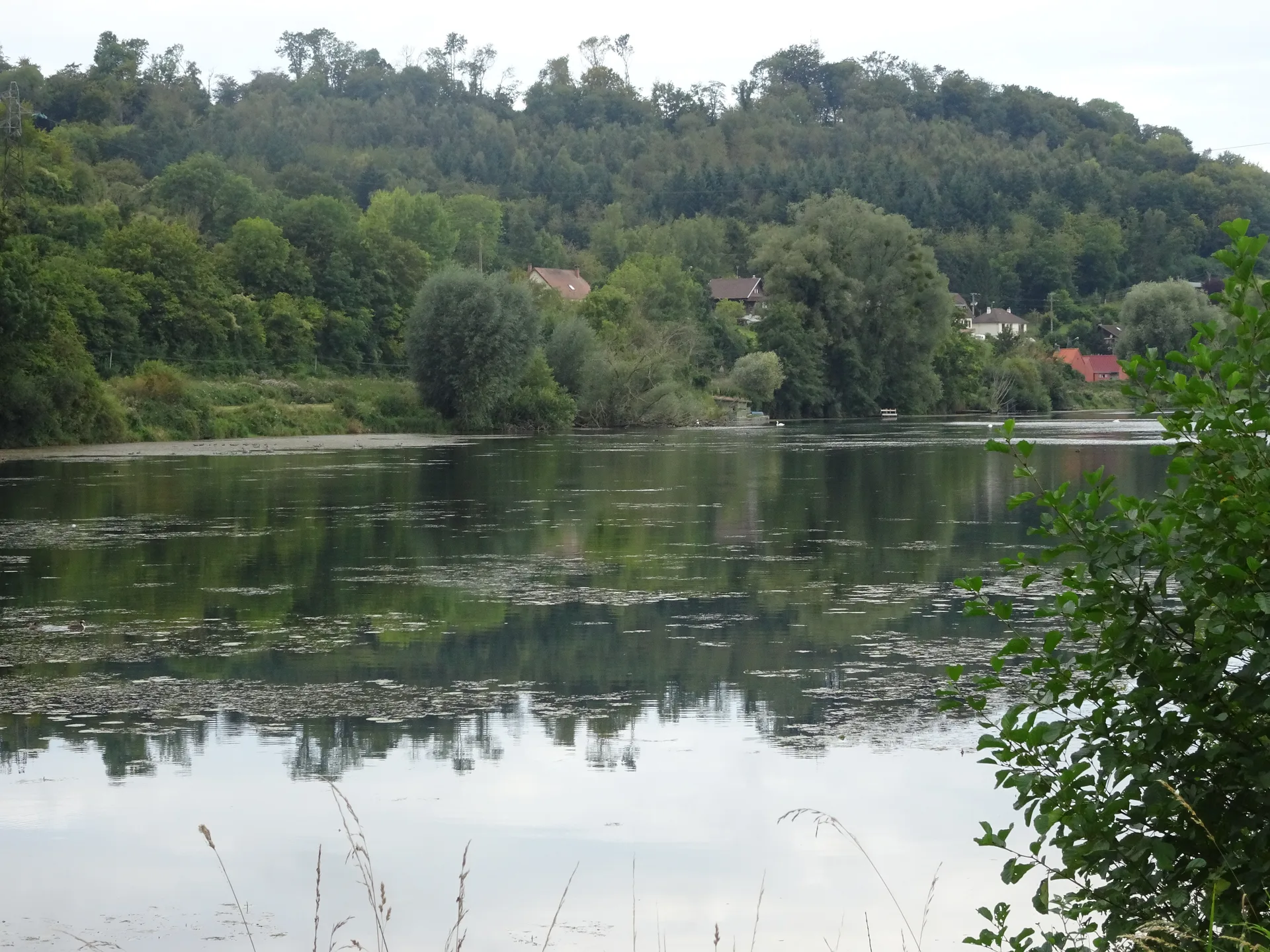 Etang d'Incheville à Incheville — À 915 m du lac