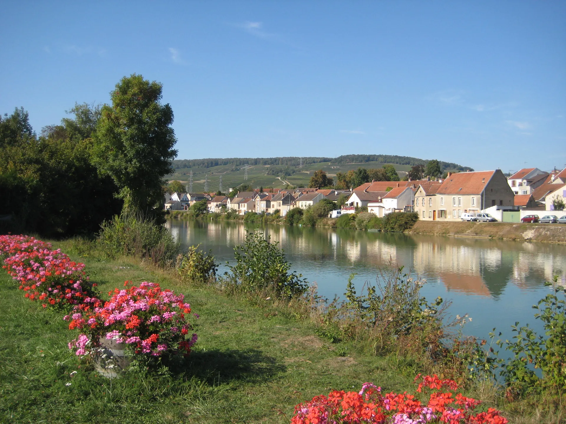 Etang d'Orléans à Épernay — À 3,6 km du lac