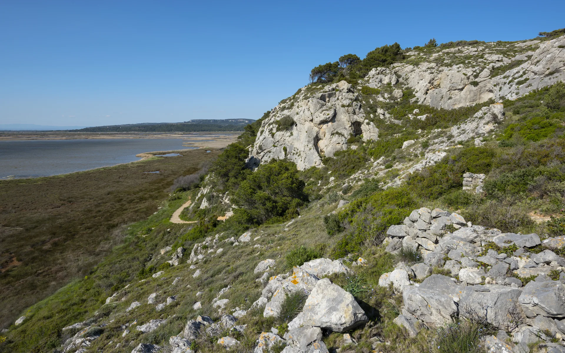 Étang de Bages-Sigean à Gruissan — À 1,5 km du lac