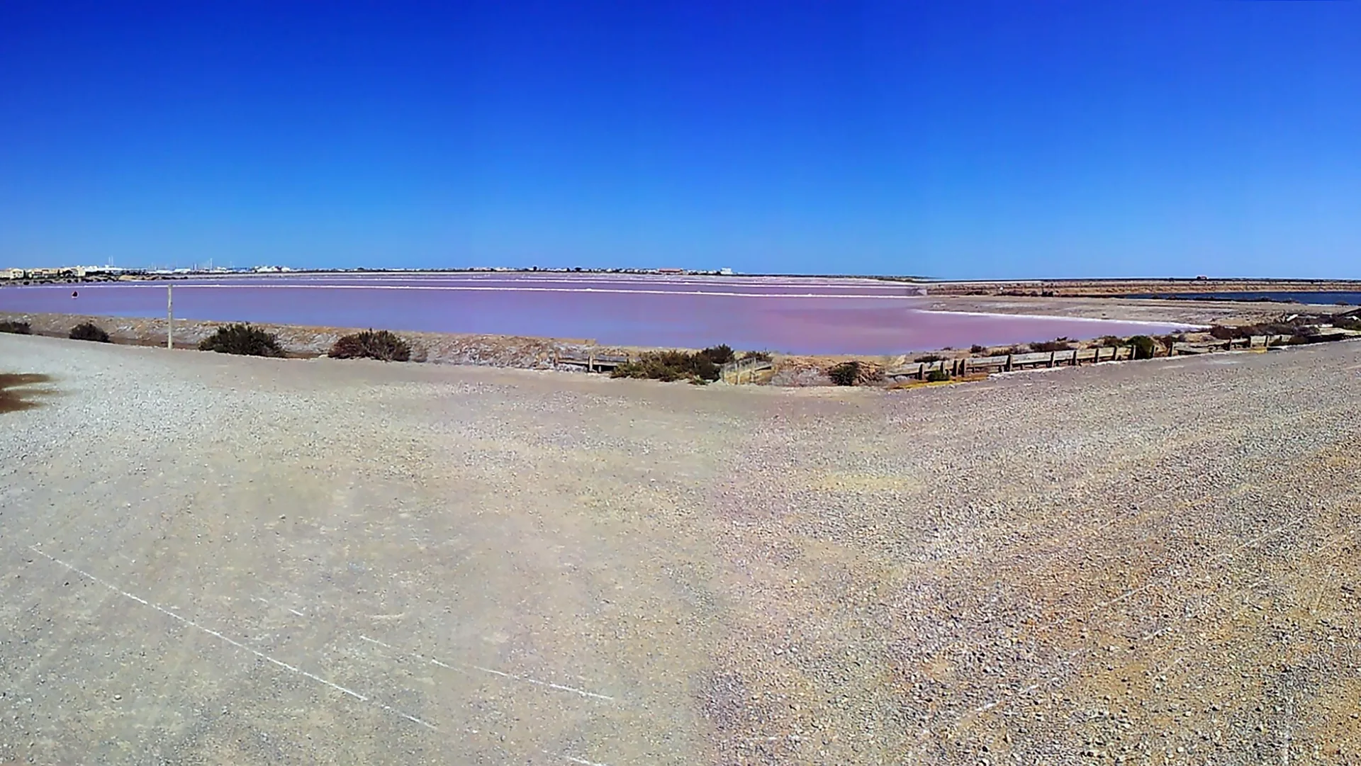 Étang de Bages-Sigean à Gruissan — À 2,1 km du lac