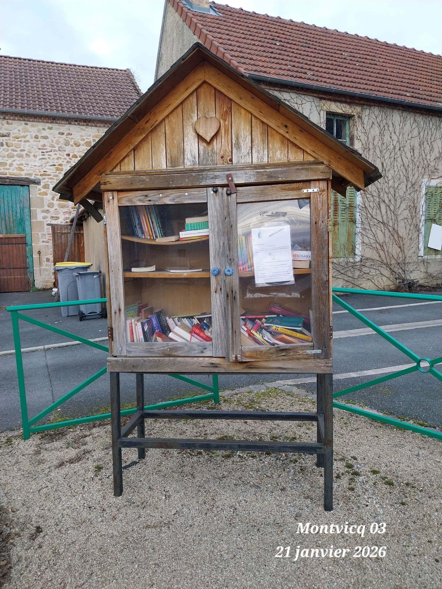 Etang de Bezenet à Bézenet — À 2,5 km du lac
