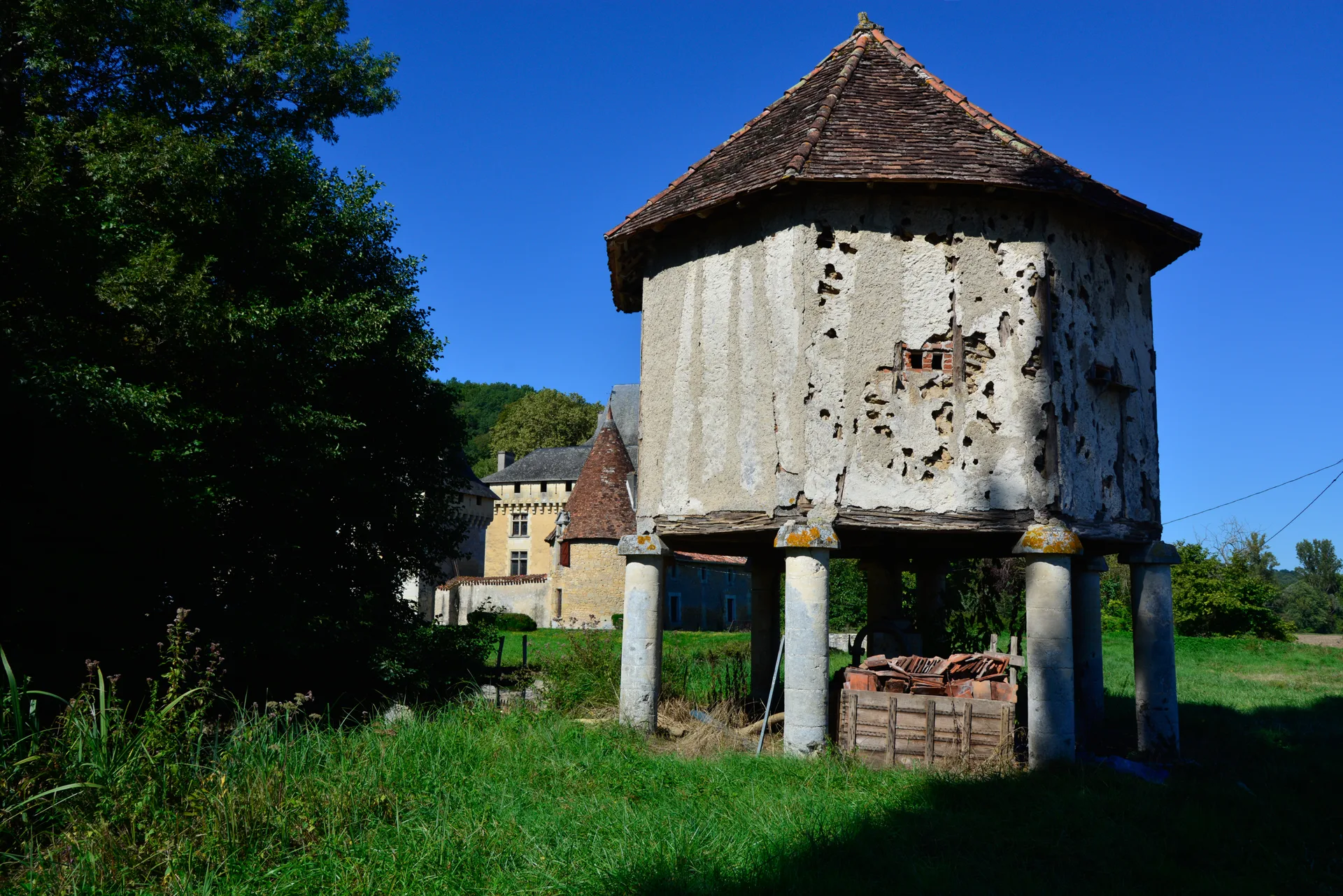 Etang de Boulazac à Boulazac Isle Manoire — À 1,3 km du lac