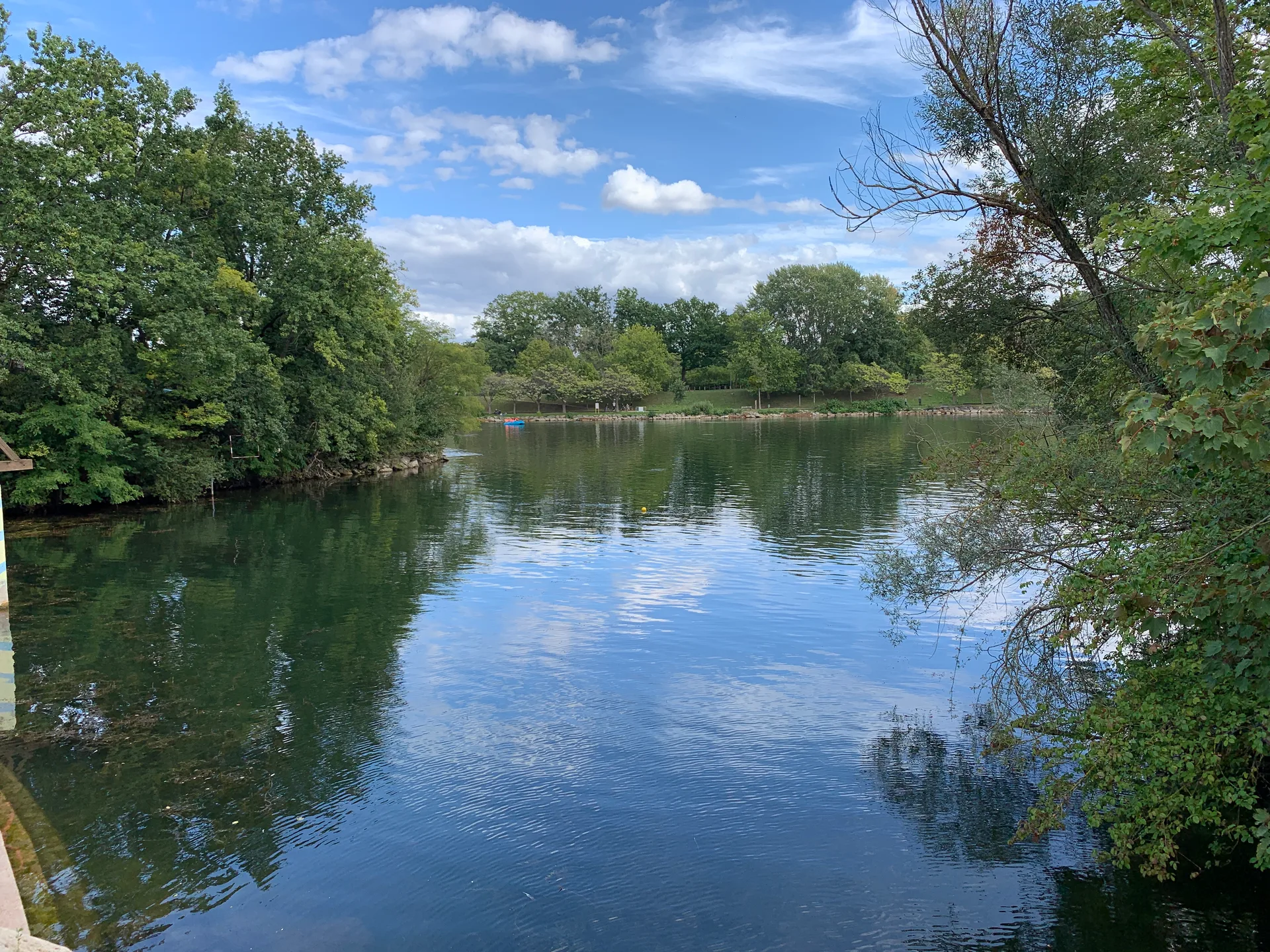 Etang de Cergy à Cergy — À 476 m du lac