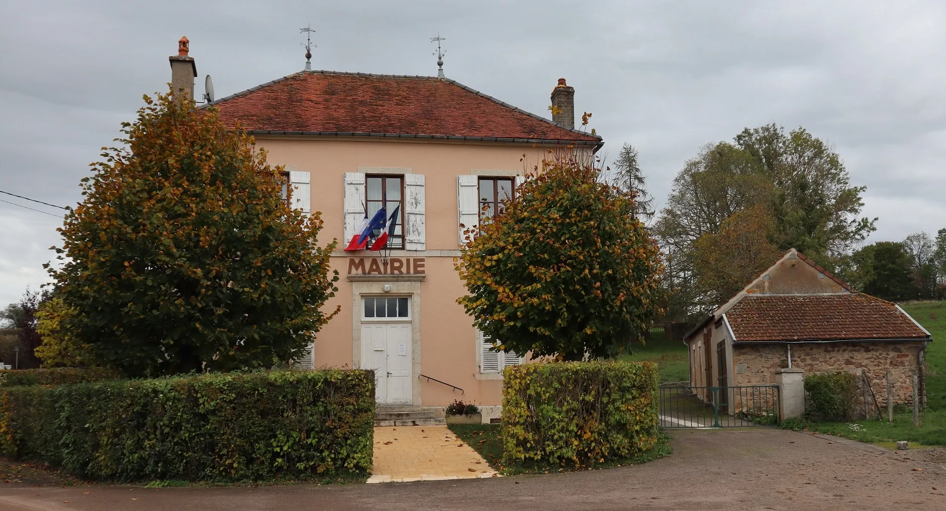 Etang de Chenomenne à Thoisy-la-Berchère — À 3,9 km du lac