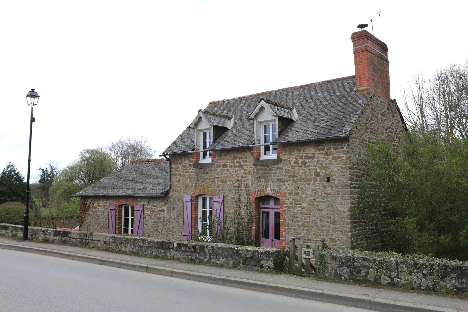 Etang de Combourg à Combourg — À 241 m du lac