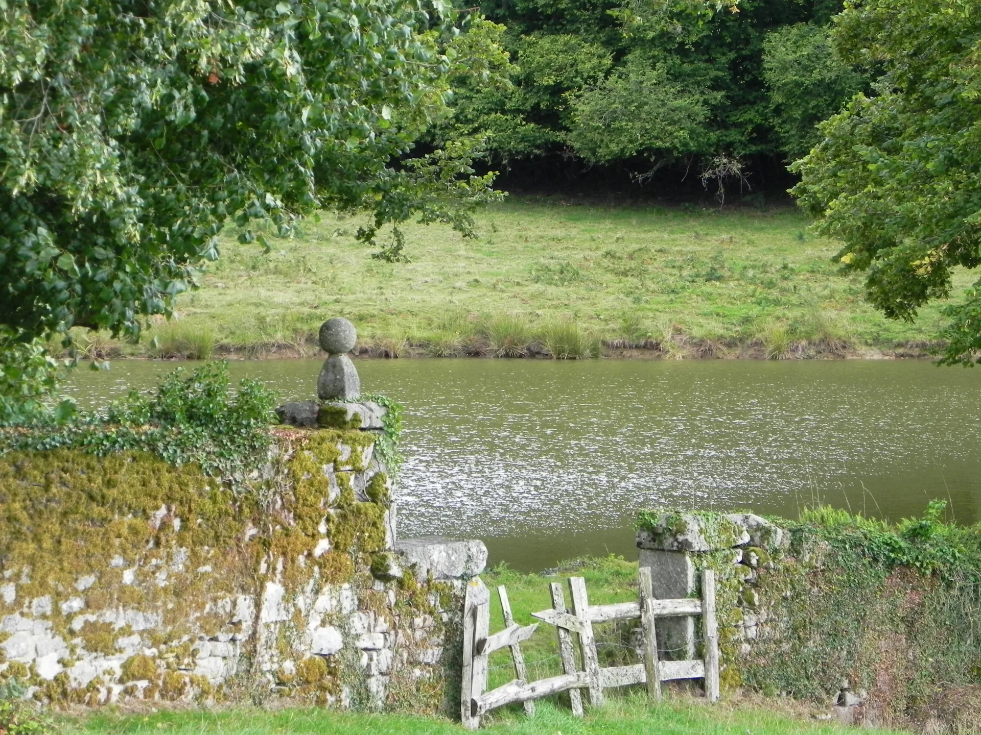Etang de Cressat à Cressat — À 3,6 km du lac