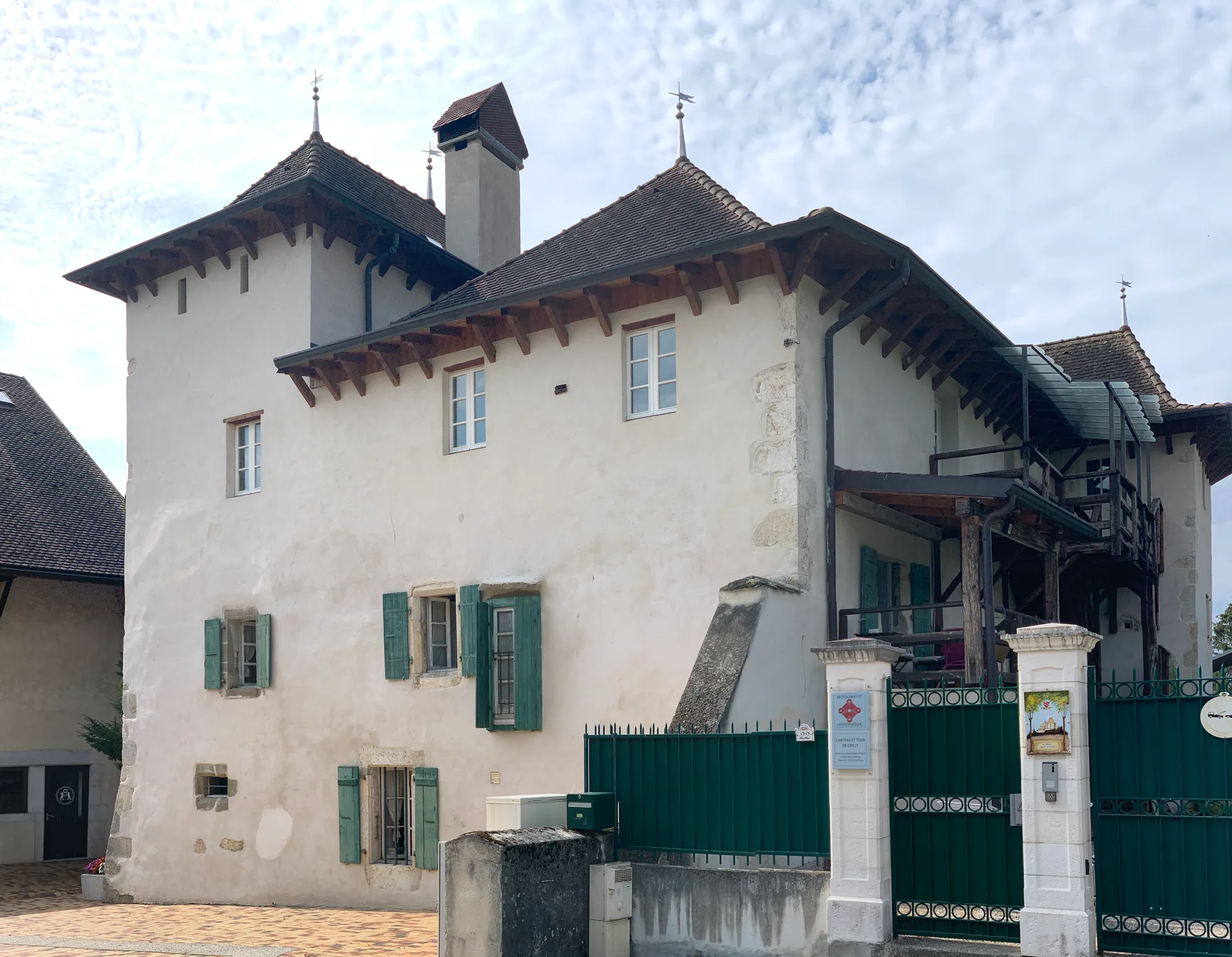 Etang de Divonne à Grilly — À 1,5 km du lac