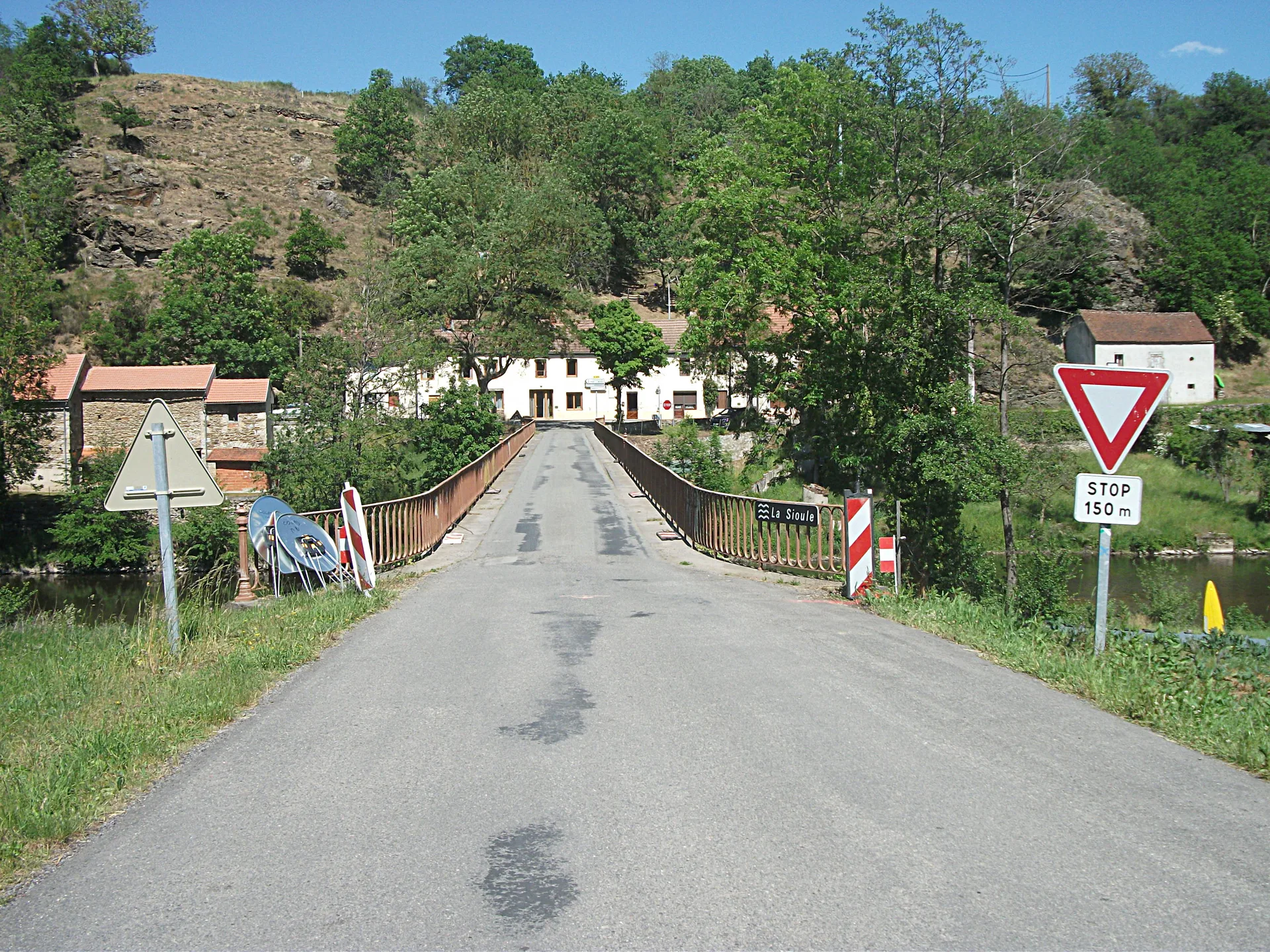 Etang de Dueme à Nades — À 4,9 km du lac