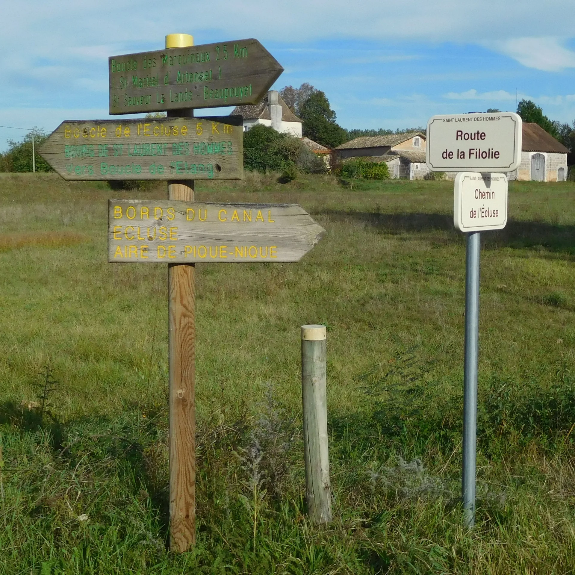 Etang de Farganaud à Saint-Laurent-des-Hommes — À 1,7 km du lac