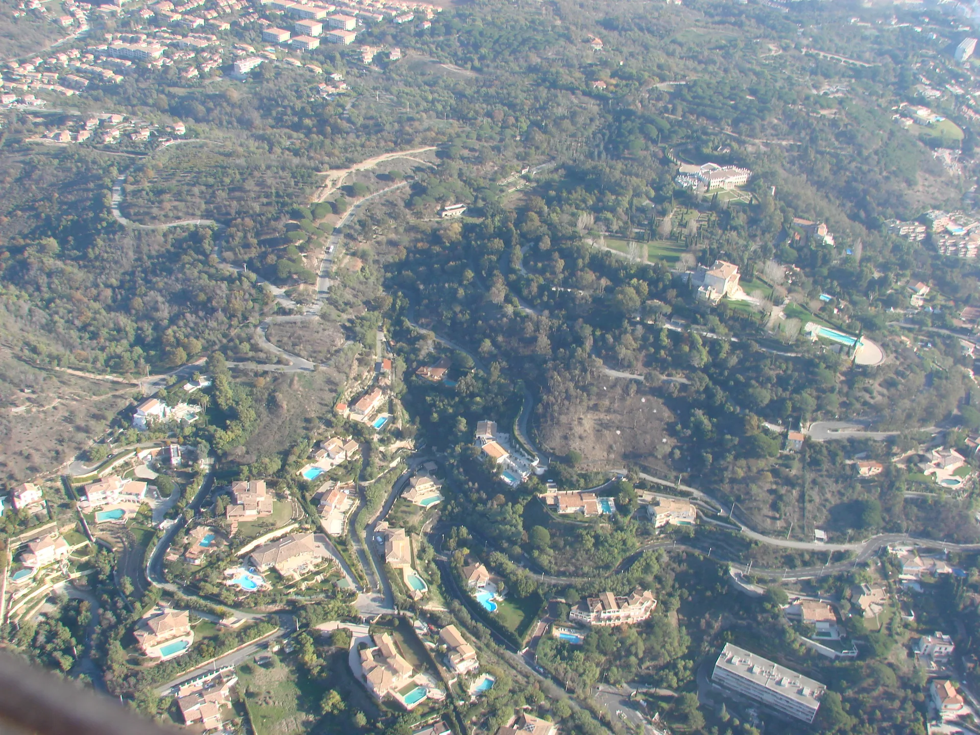 Etang de Fontmerle à Mougins — À 965 m du lac