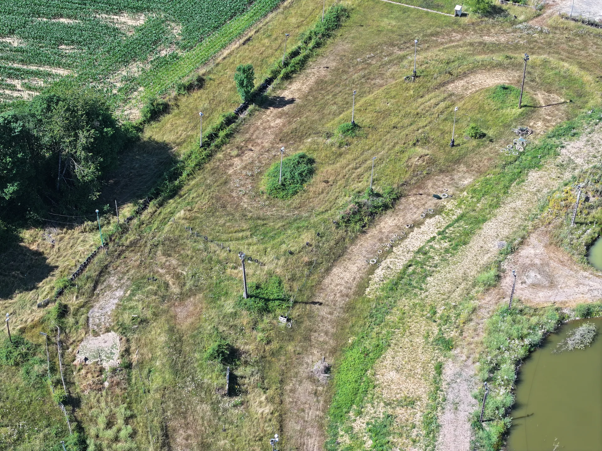 Etang de Frotey les Lure à Frotey-lès-Lure — À 390 m du lac