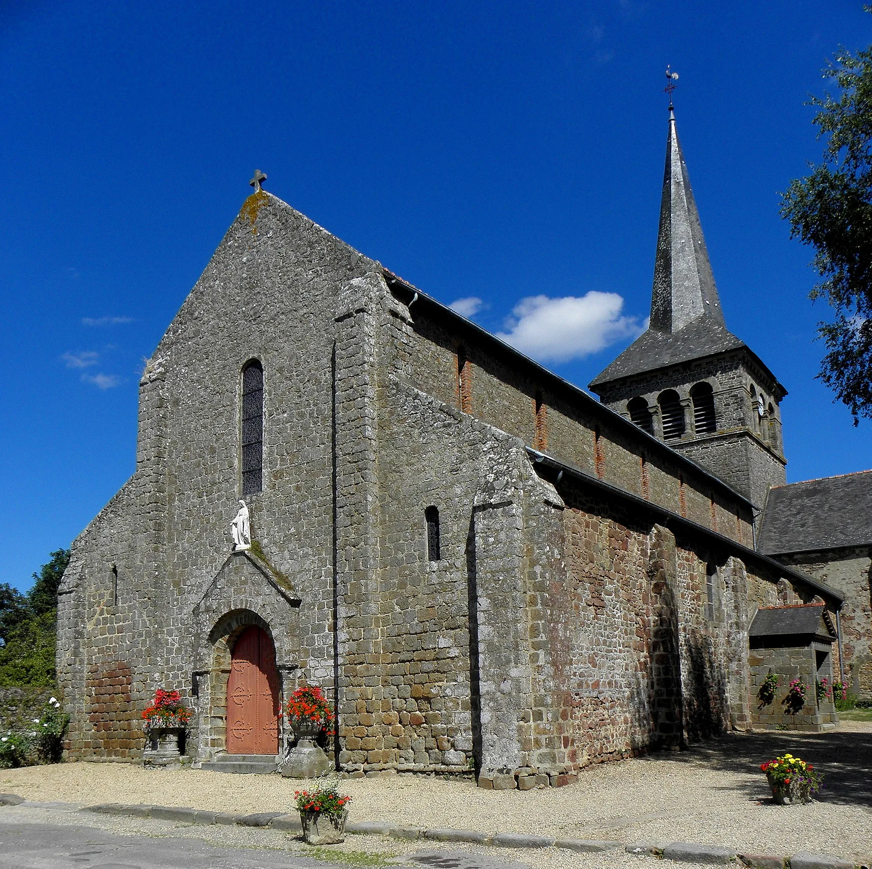 Etang de Hede à Saint-Symphorien — À 1,1 km du lac