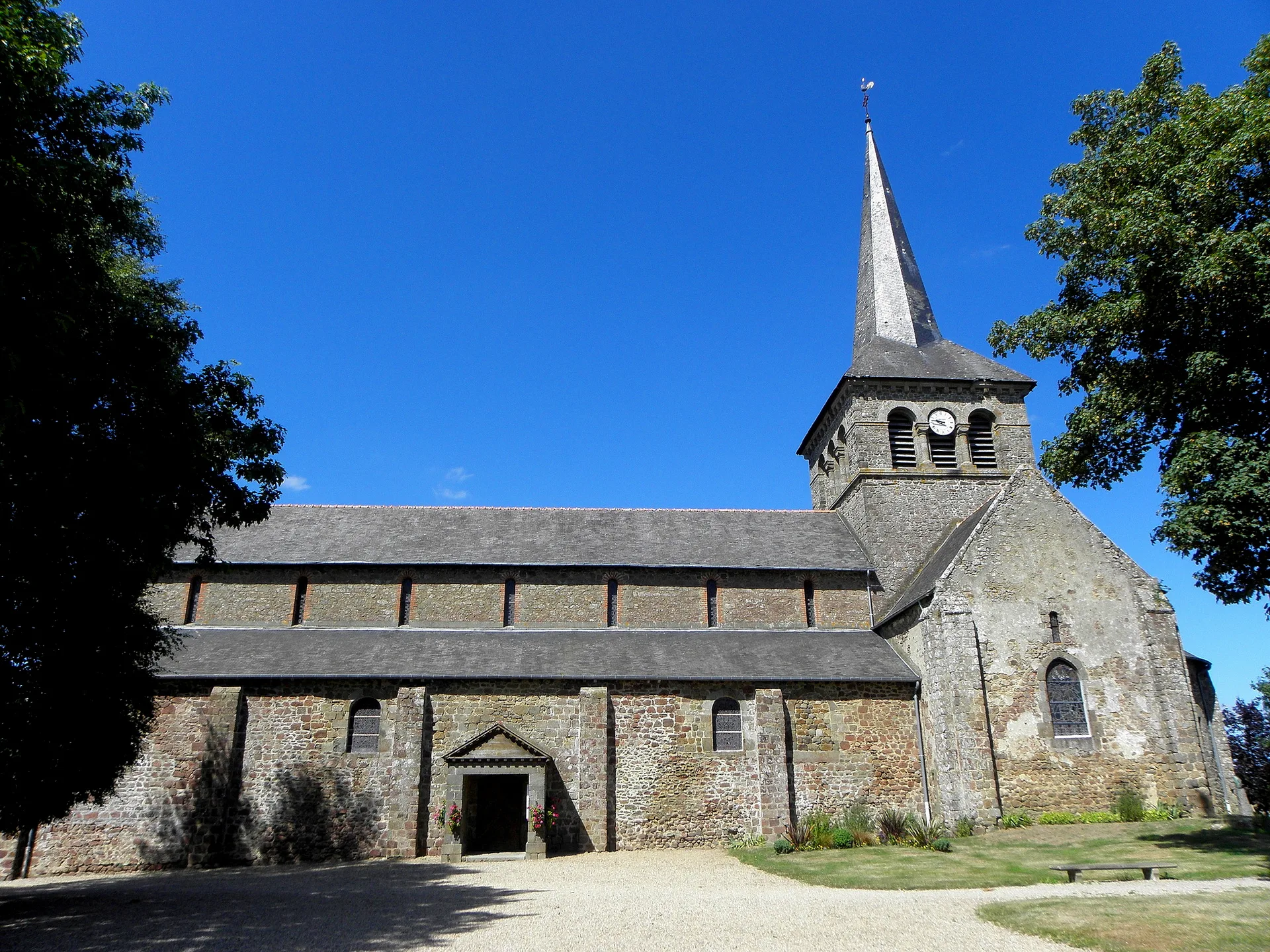Etang de Hede à Saint-Symphorien — À 1,1 km du lac