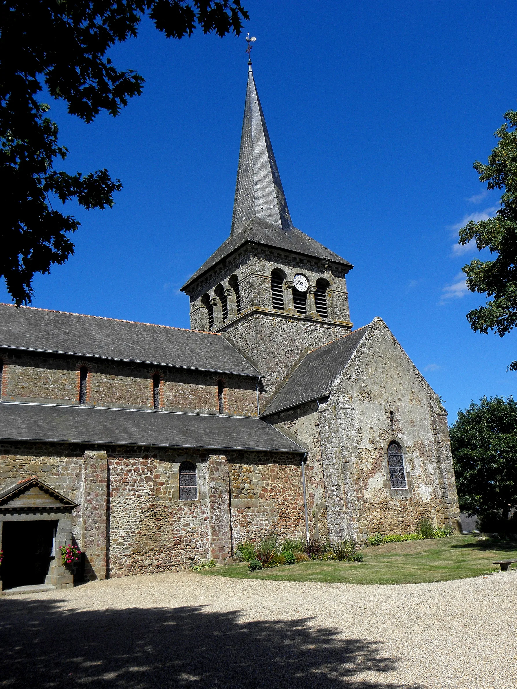 Etang de Hede à Saint-Symphorien — À 1,1 km du lac