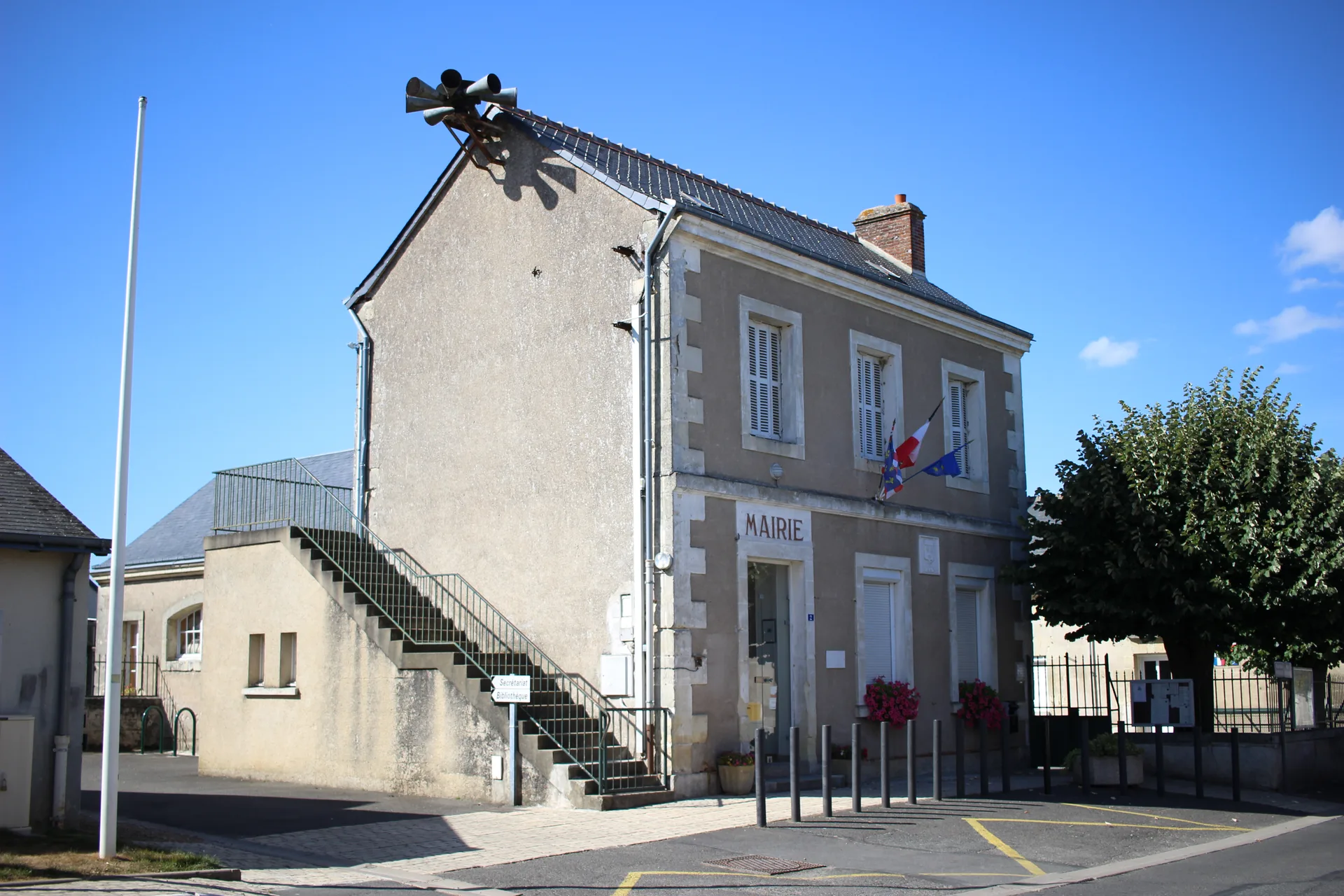 Etang de l'Archeveque à Villedômer — À 4,3 km du lac