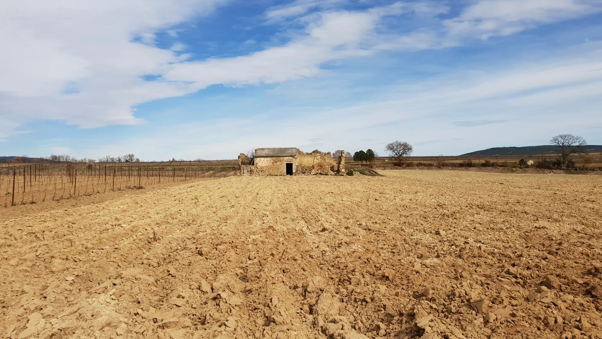 Etang de la Bonde à Cabrières-d'Aigues — À 3,1 km du lac
