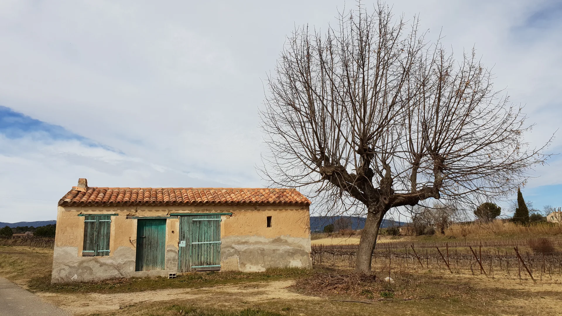 Etang de la Bonde à Cabrières-d'Aigues — À 3,4 km du lac