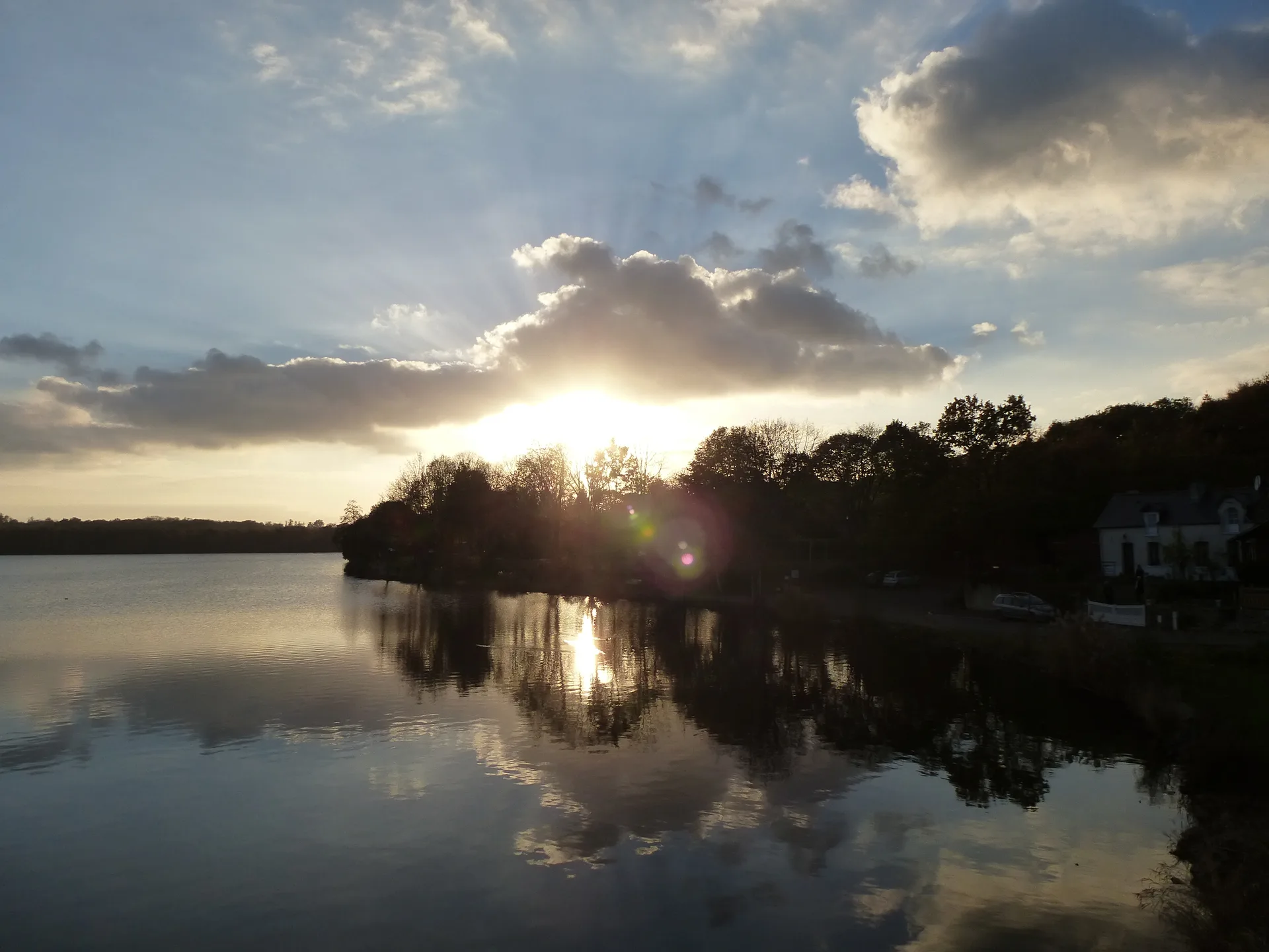 Etang de la Borniere à Bain-de-Bretagne — Sur le lac